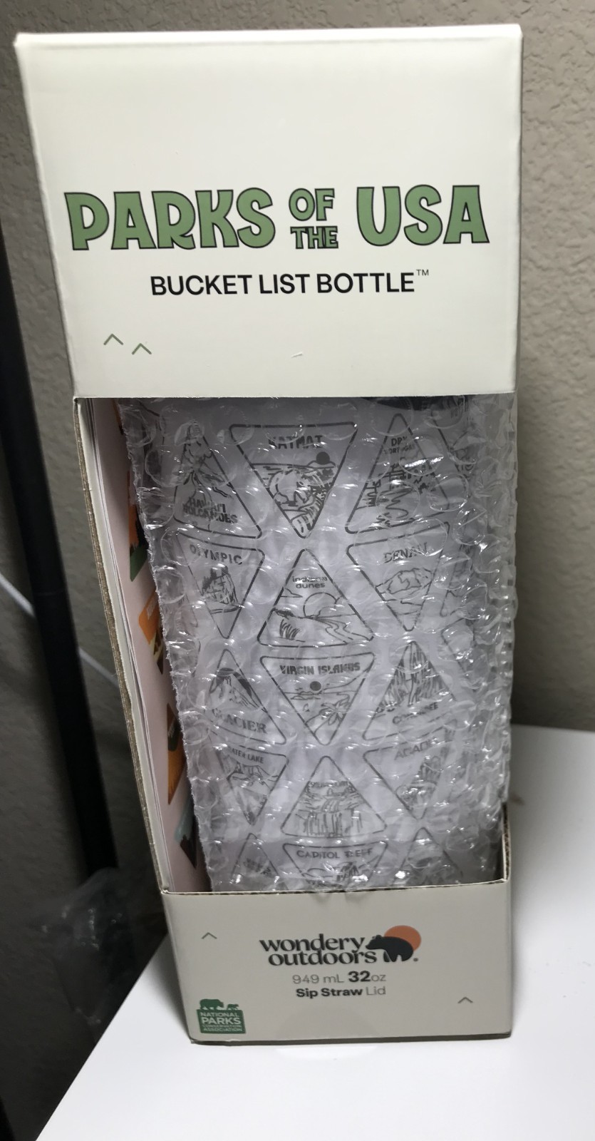 The Original Parks of the USA Bucket List 32 oz Water Bottle WHITE