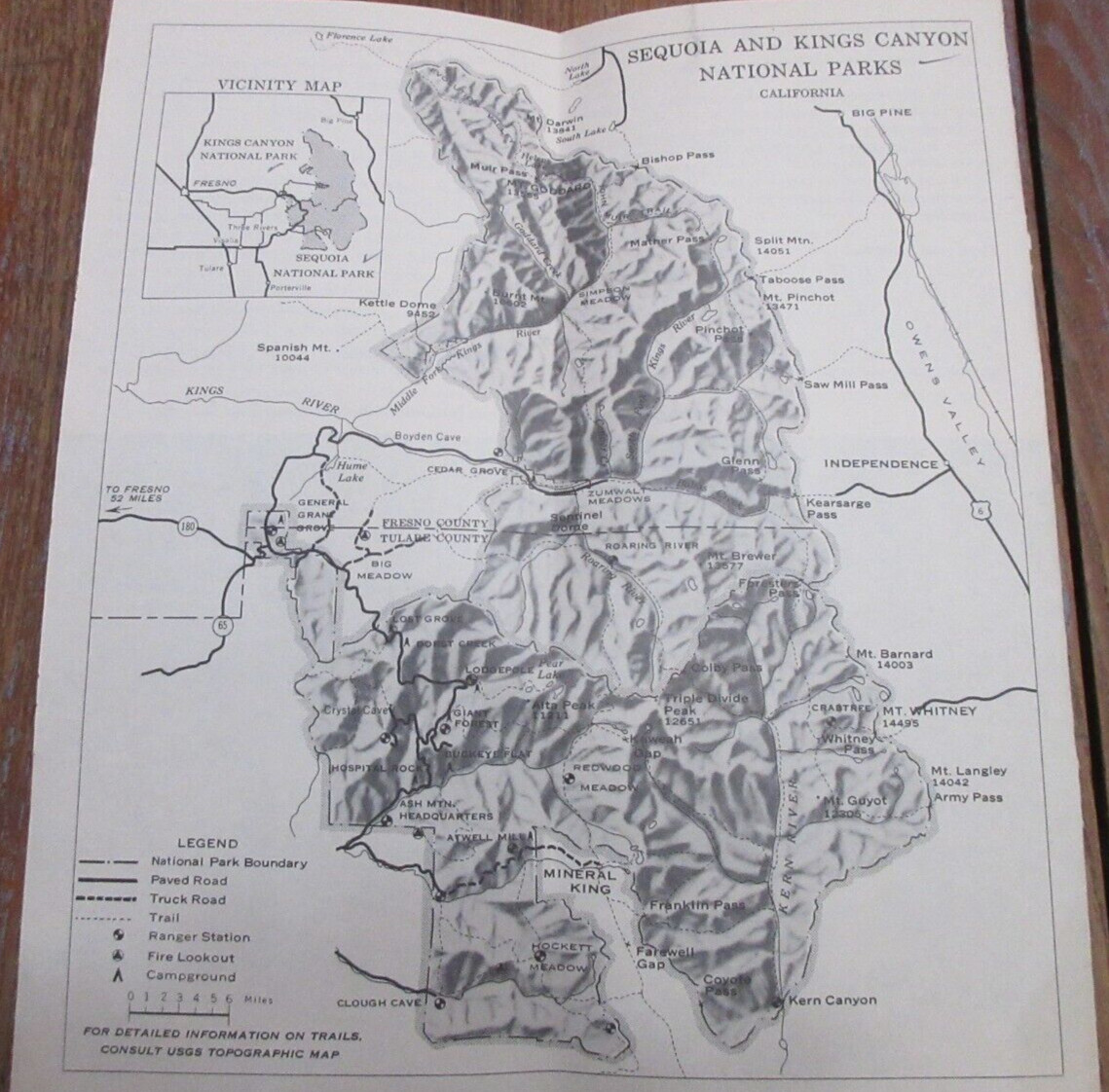 Vintage 1957 SEQUOIA AND KINGS CANYON NATIONAL PARKS CALIFORNIA Map & Guide
