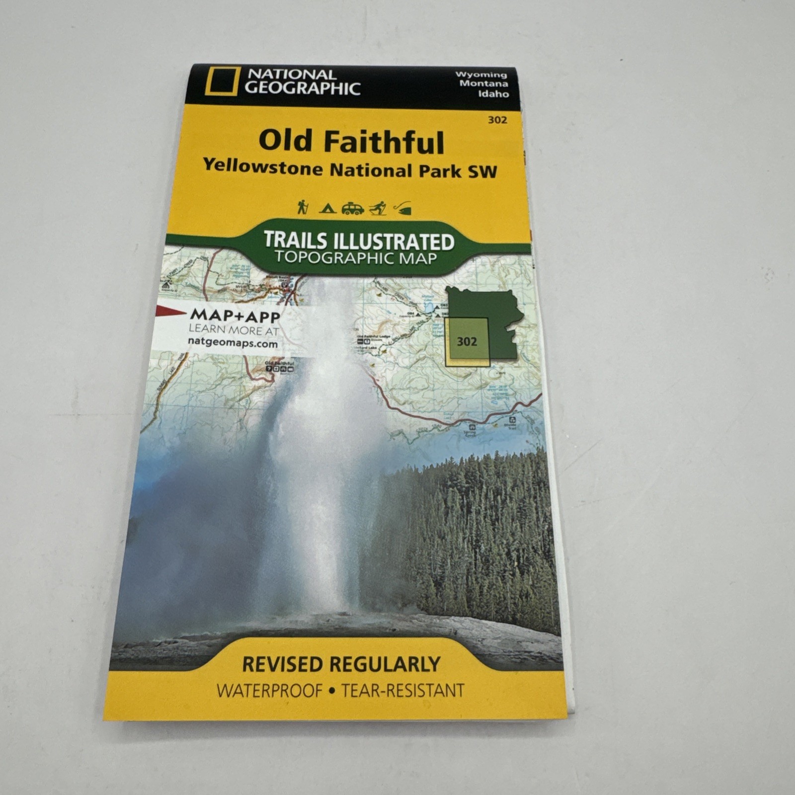 Lot of Vintage Yellowstone National Park Guide Book Map 20 Postcards
