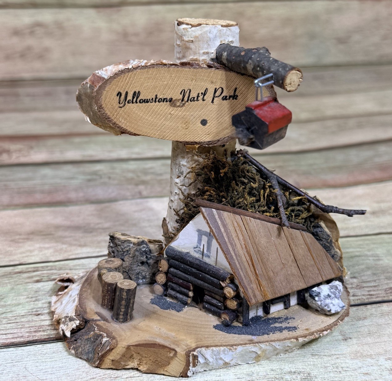 Vintage Yellowstone National Park Handmade Wood Cabin w Trim Figurine 4.5″ Tall