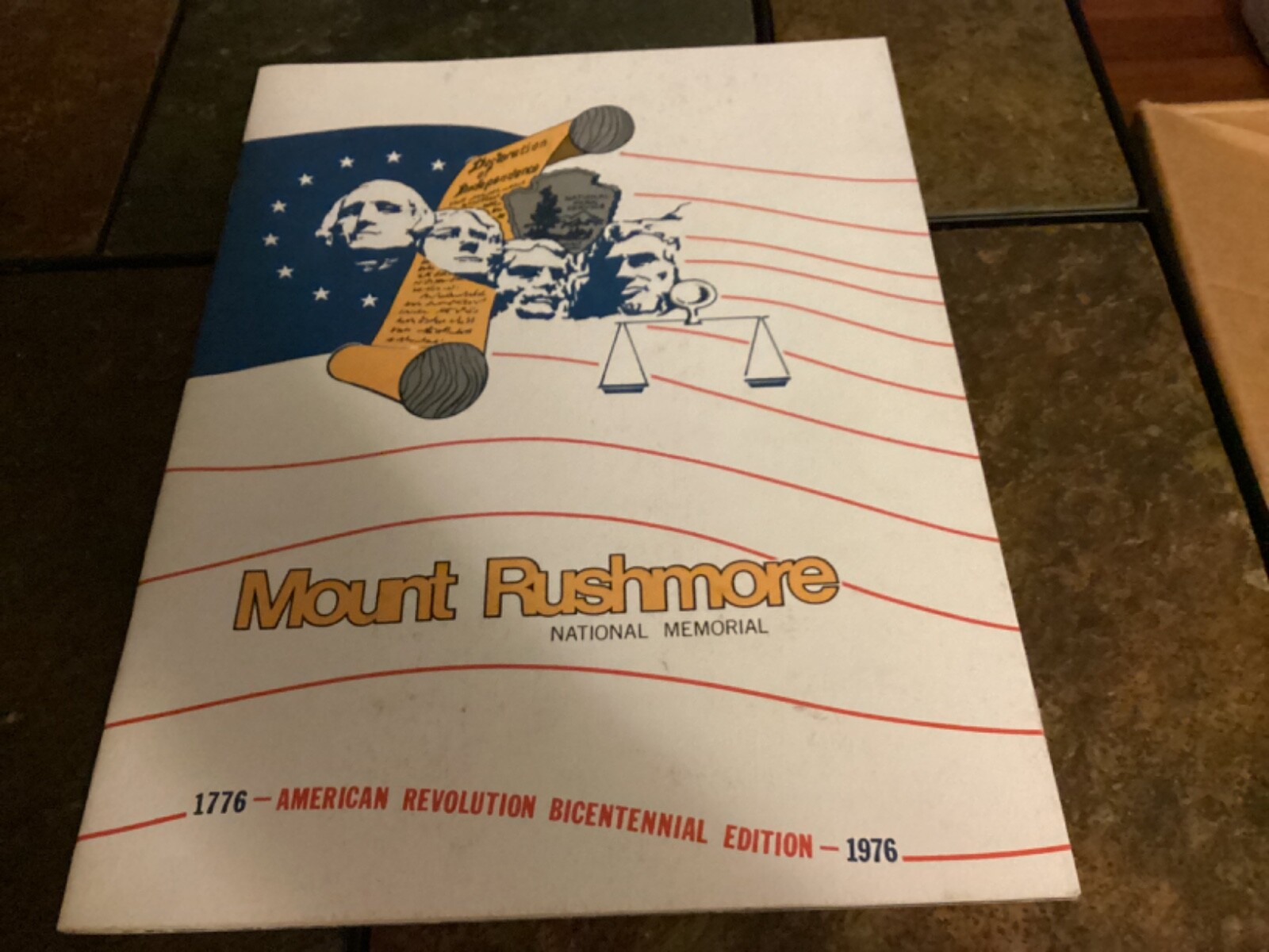 1976 Mount Rushmore Bicentennial Souvenir Booklet
