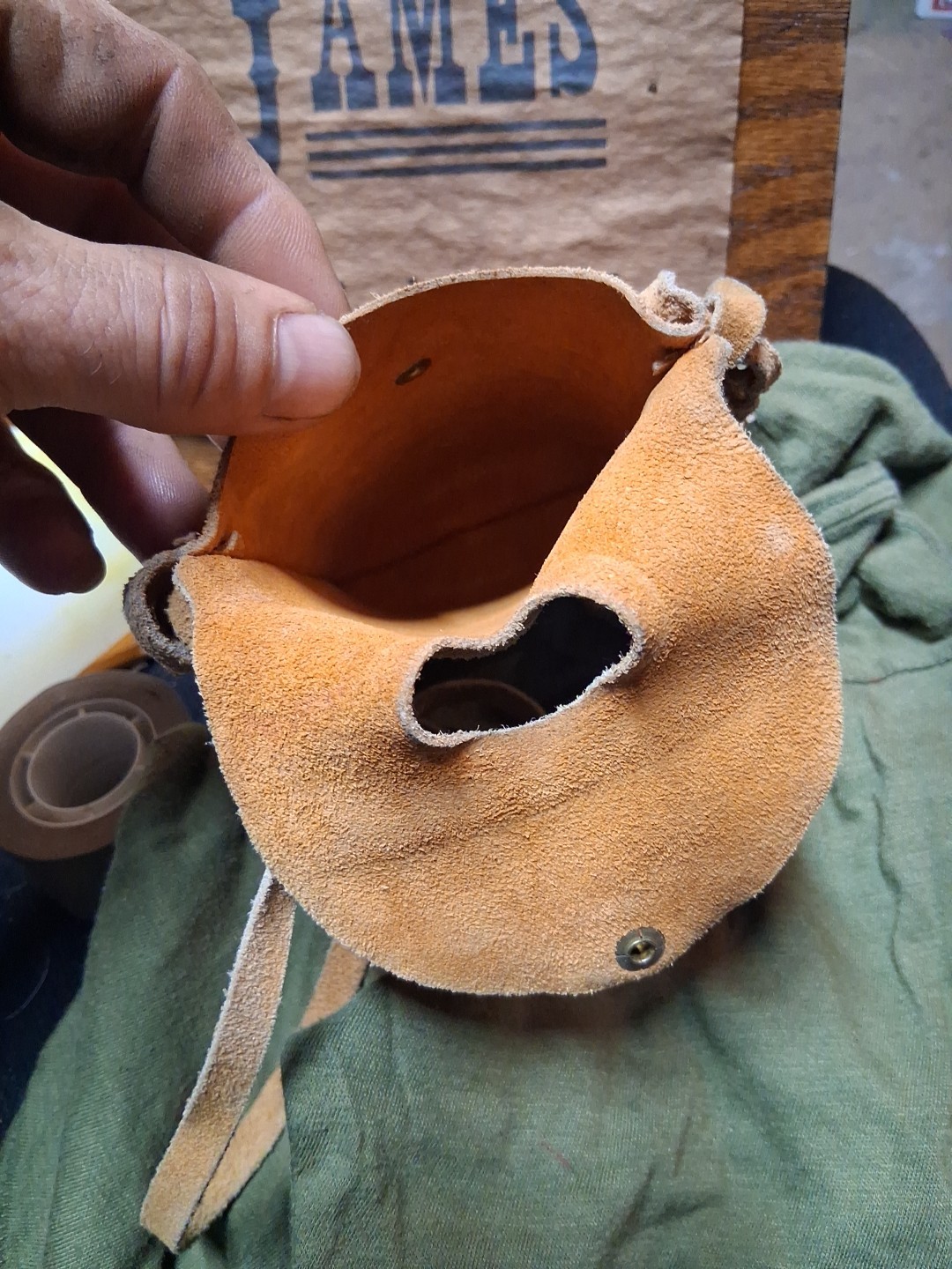 Vintage Leather Yellowstone Park Whiskey/ Water Flask Missing Cap Pre-owned