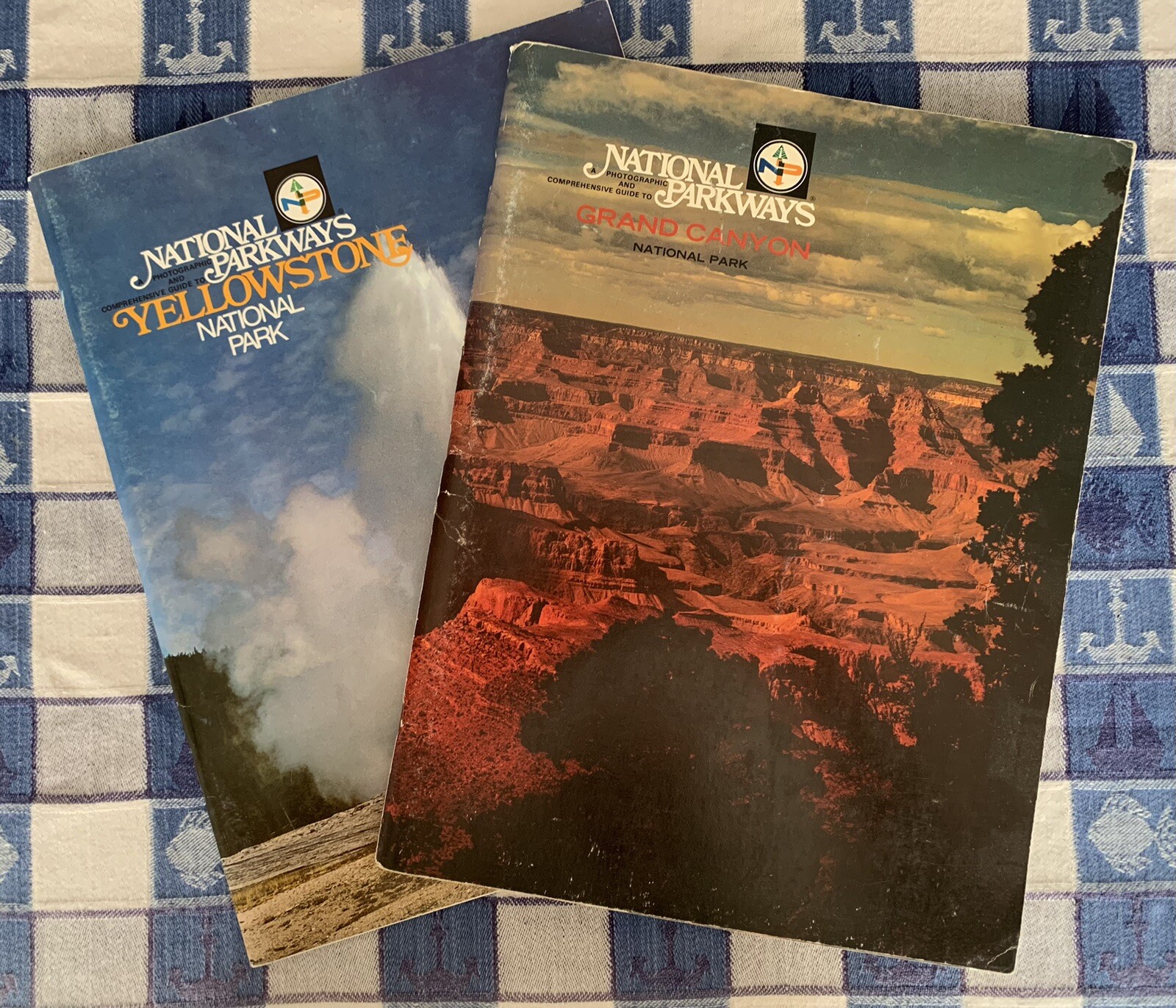 National Parkways Grand Canyon and Yellowstone Comprehensive Travel Guide 1977