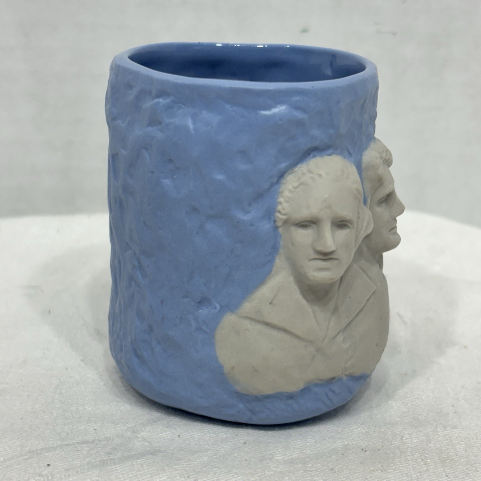 Vintage Mt. Rushmore 3-D Ceramic Pottery O.D. ’68 (Opal D.) Blue Mug 3.5″