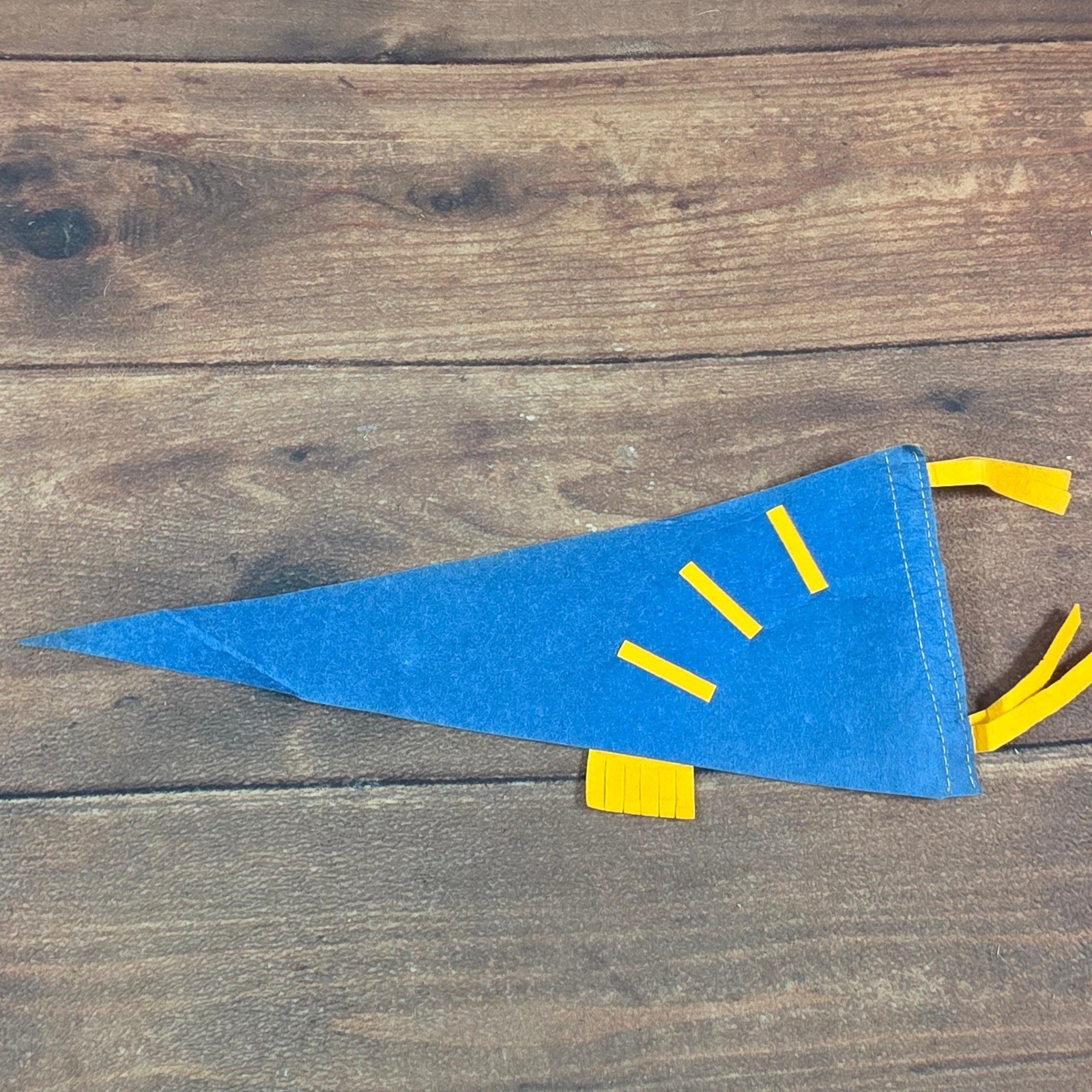 Vintage Bushkill Falls PA Felt Pennant 1962 Souvenir Blue Yellow 17″ Good Fringe
