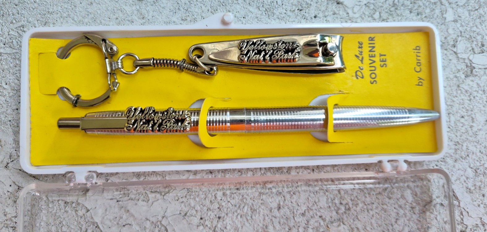 Vintage Yellowstone National Park Souvenir Set Pen Nail Clippers