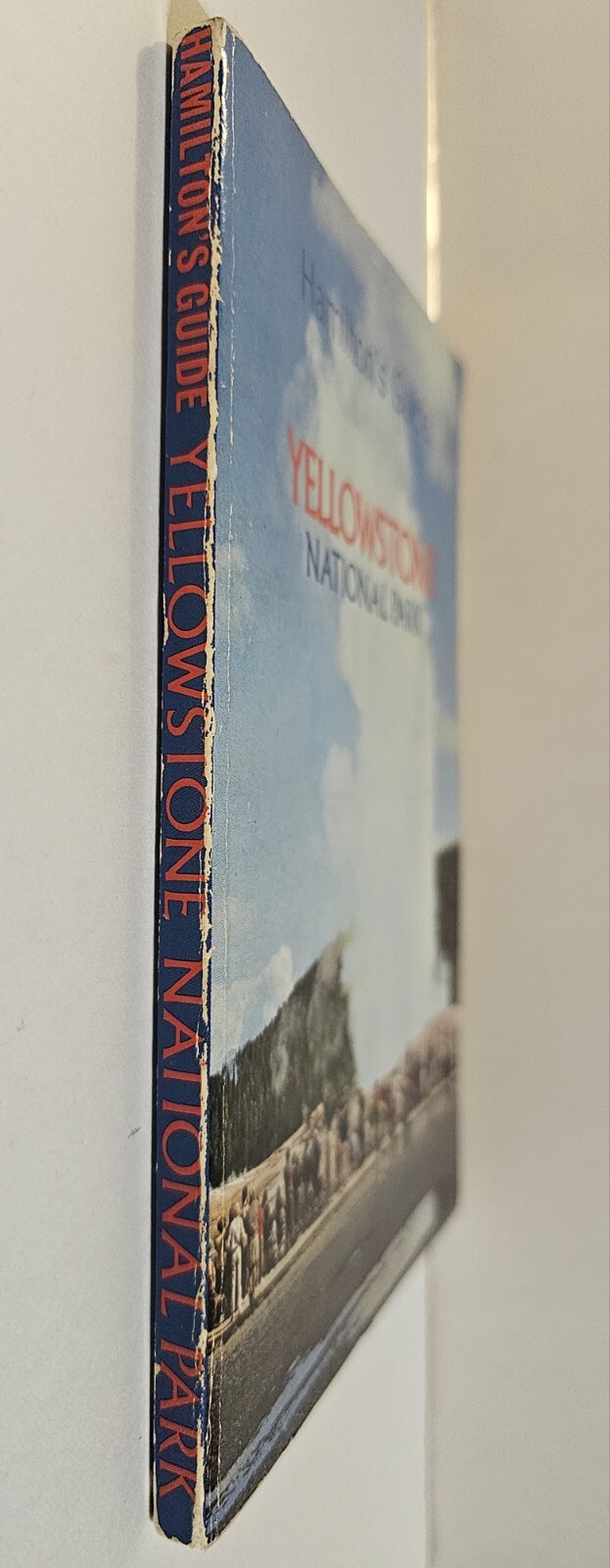 1974 Yellowstone National Park Hamilton’s Guide