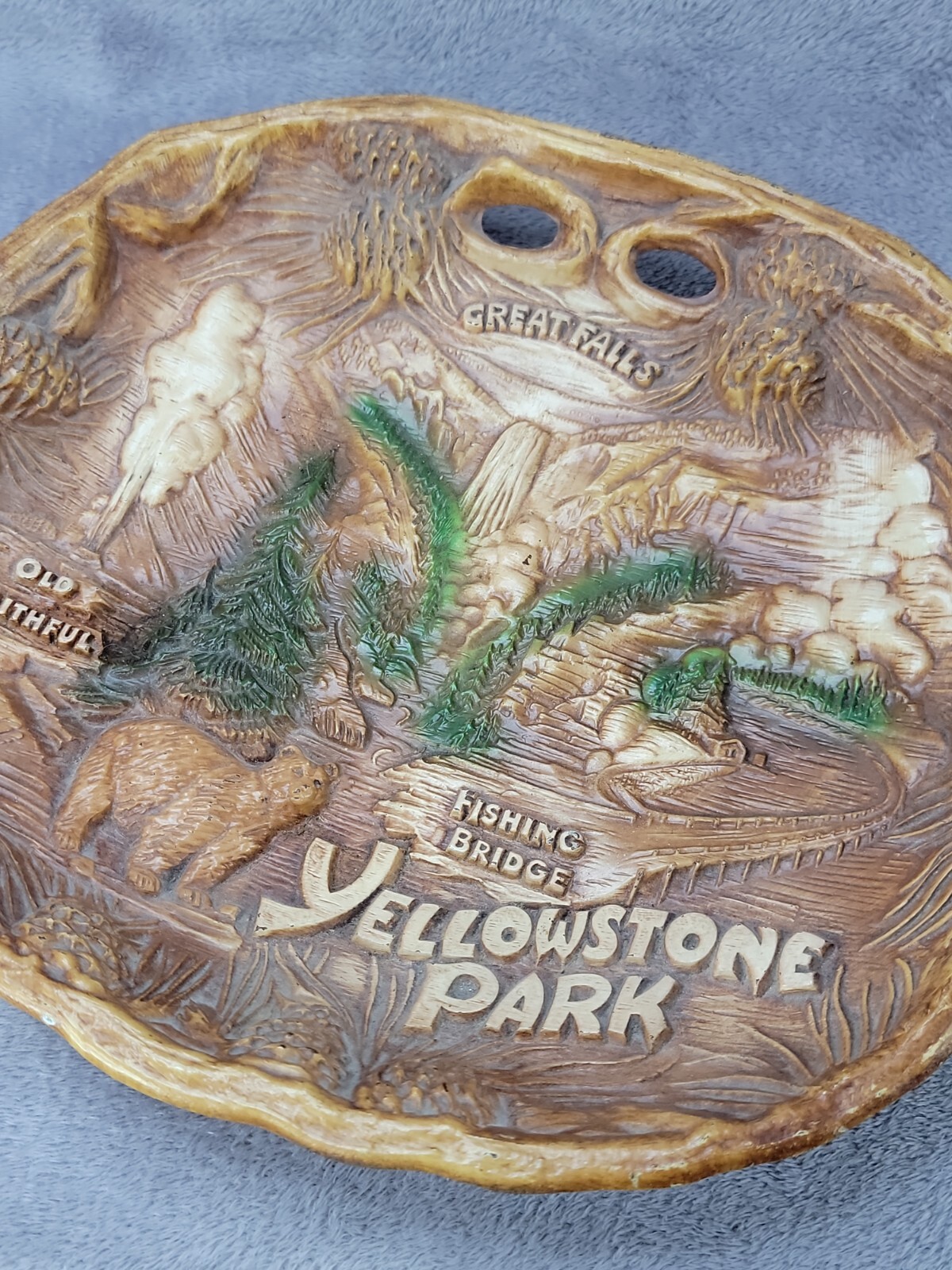 Vintage YELLOWSTONE National Park 3D Faux Wood Wall Hanging Souvenir Bowl TACO