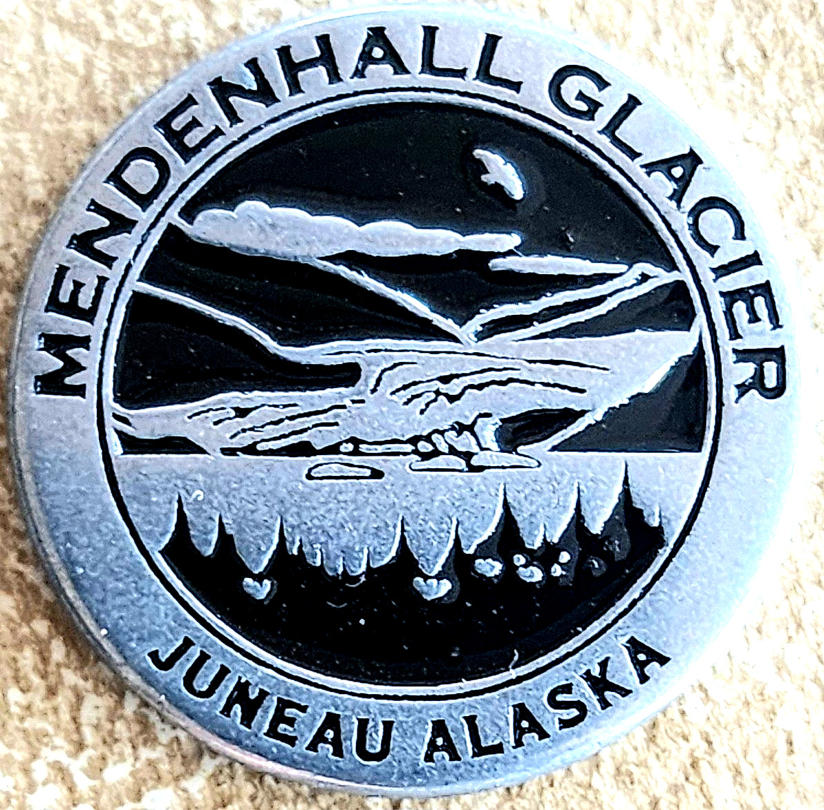 MENDENHALL GLACIER – BLACK BEAR – JUNEAU ALASKA – NATIONAL PARK TYPE TOKEN