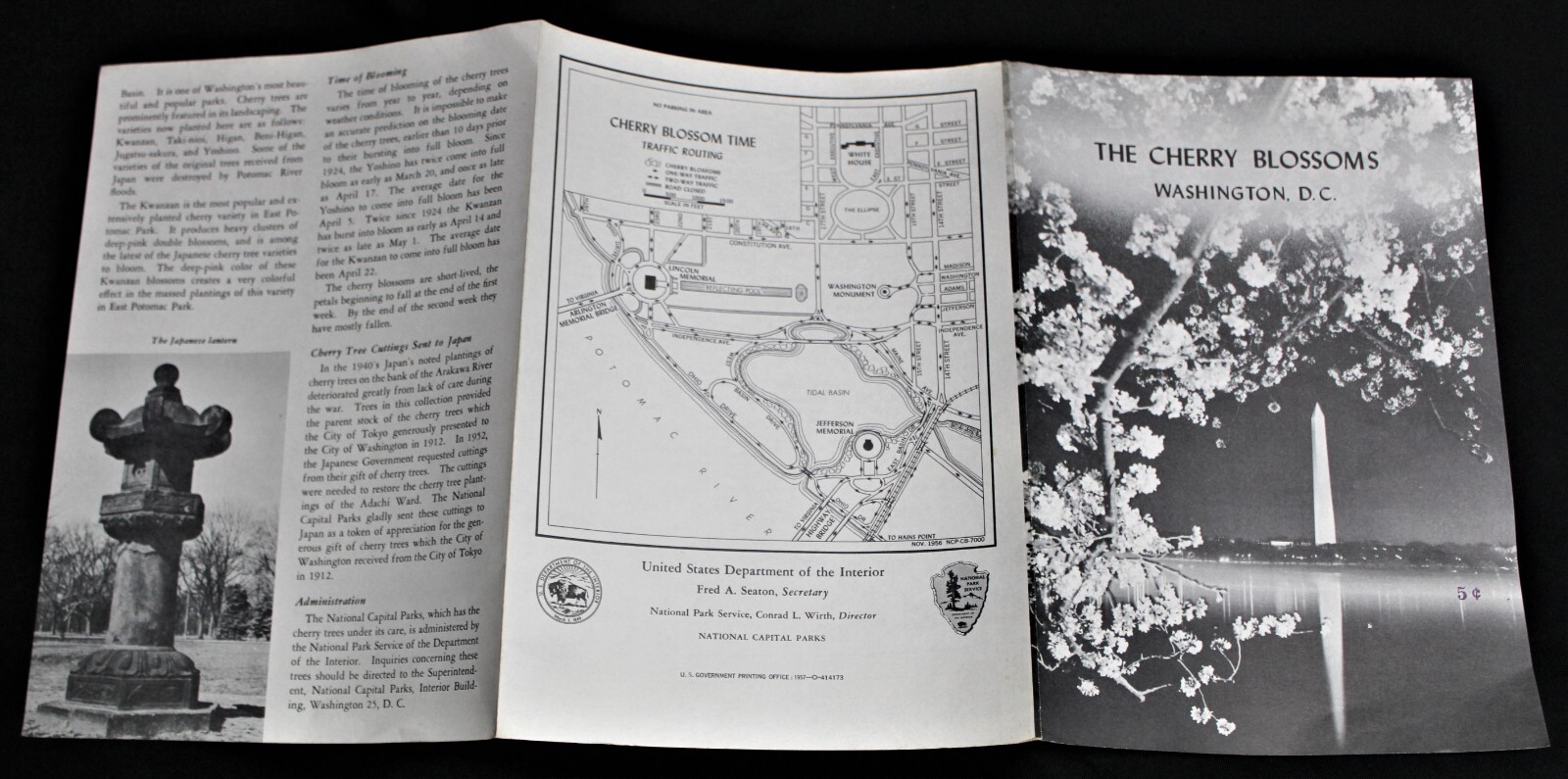WASGHINGTON D.C. CHERRY BLOSSOMS NATIONAL PARK SERVICE BROCHURE 1957 VINTAGE