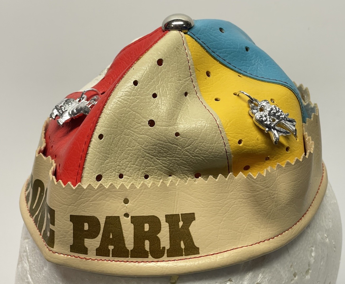 Vtg Yellowstone National Park Beanie Hat w/Animal Charms Kids Round Cap RARE!
