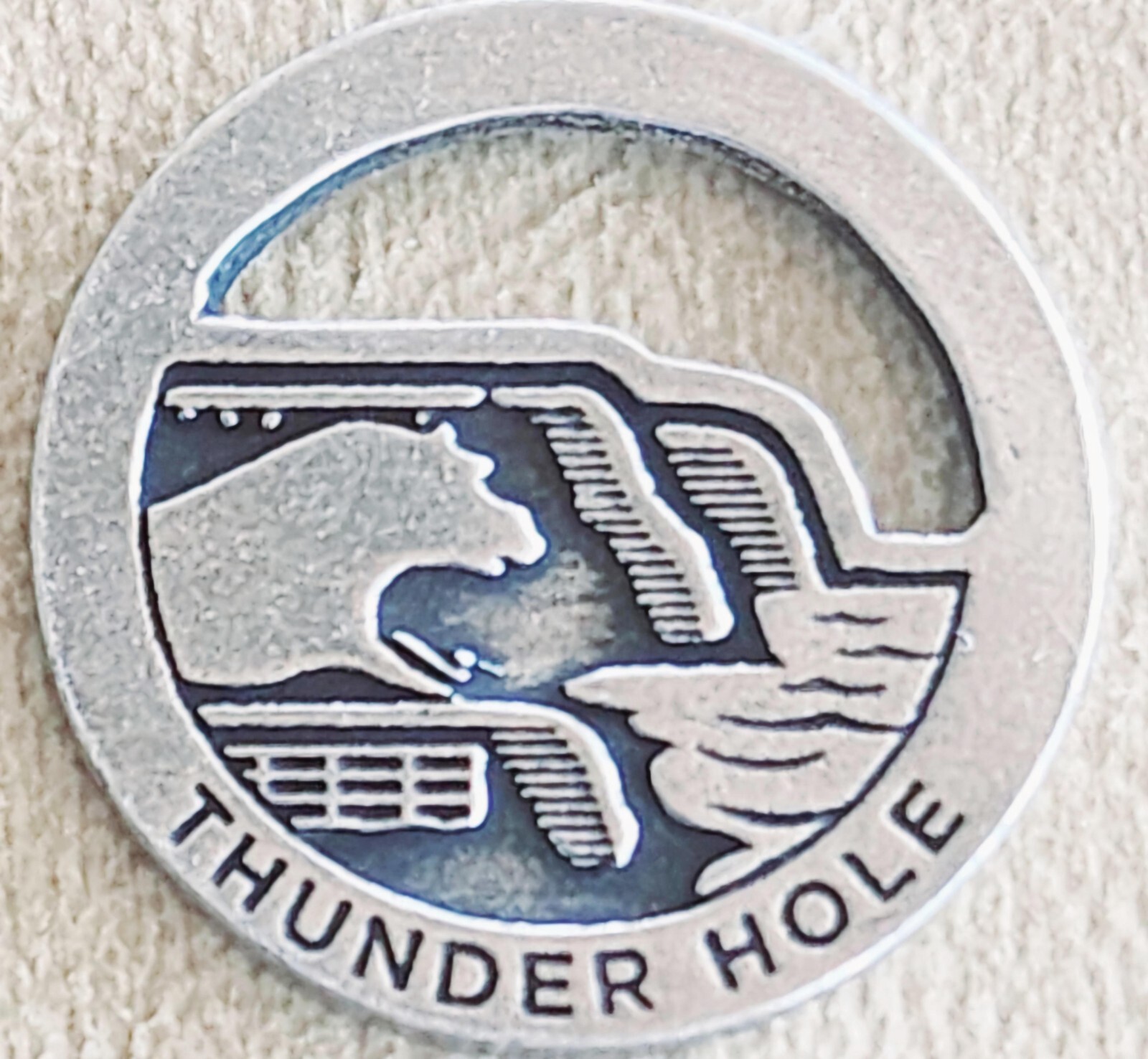 RARE – CIRCA 2012 – ACADIA NATIONAL PARK THUNDER HOLE DIE CUT TOKEN – MAINE