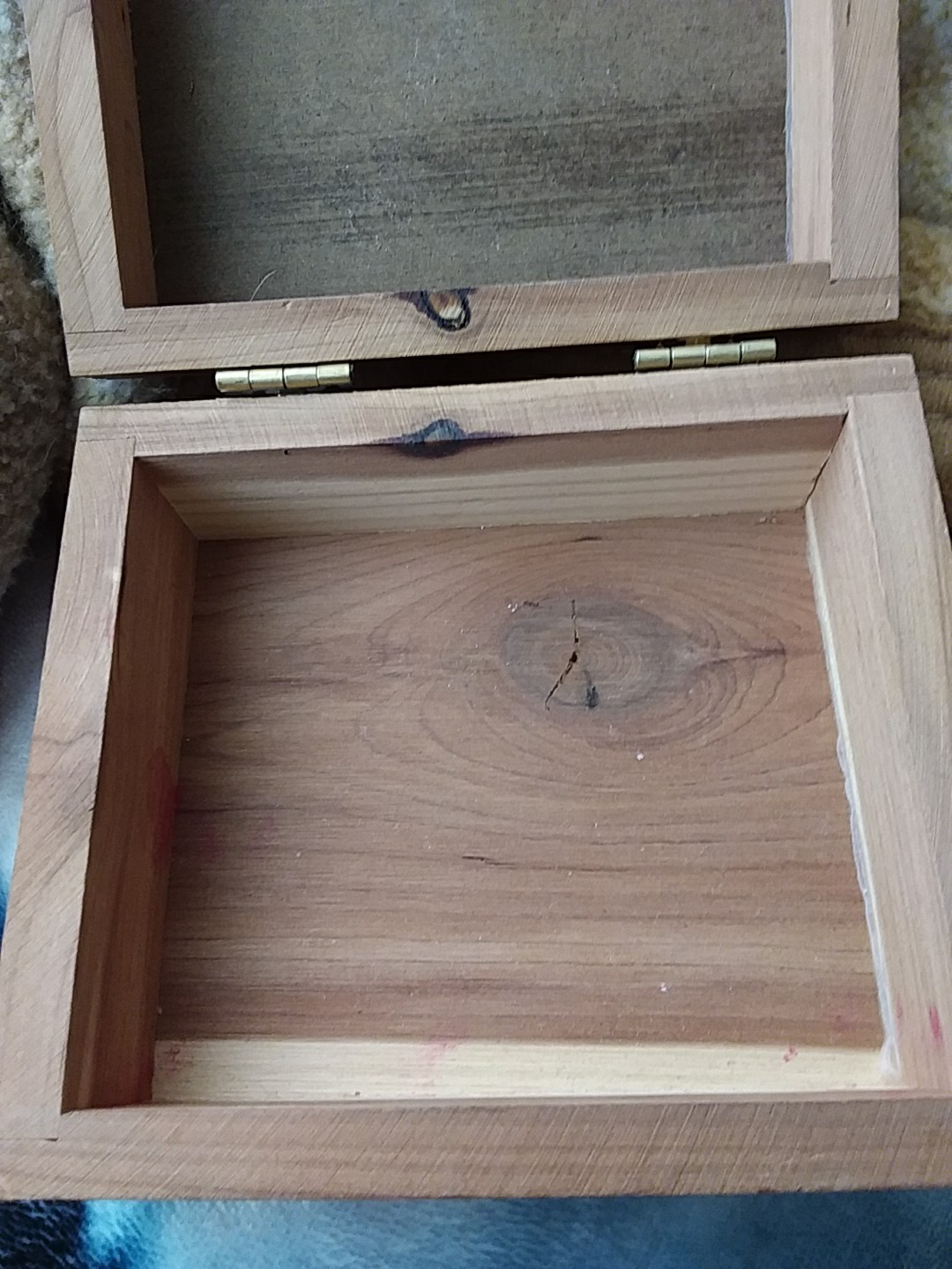 Yellowstone National Park Wooden Trinket Box Has Stickers On It Hinges Are Loose