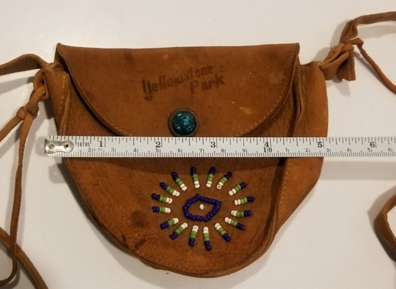 Vintage Yellowstone Park Souvenir Indian Beaded Genuine Leather Purse Pouch