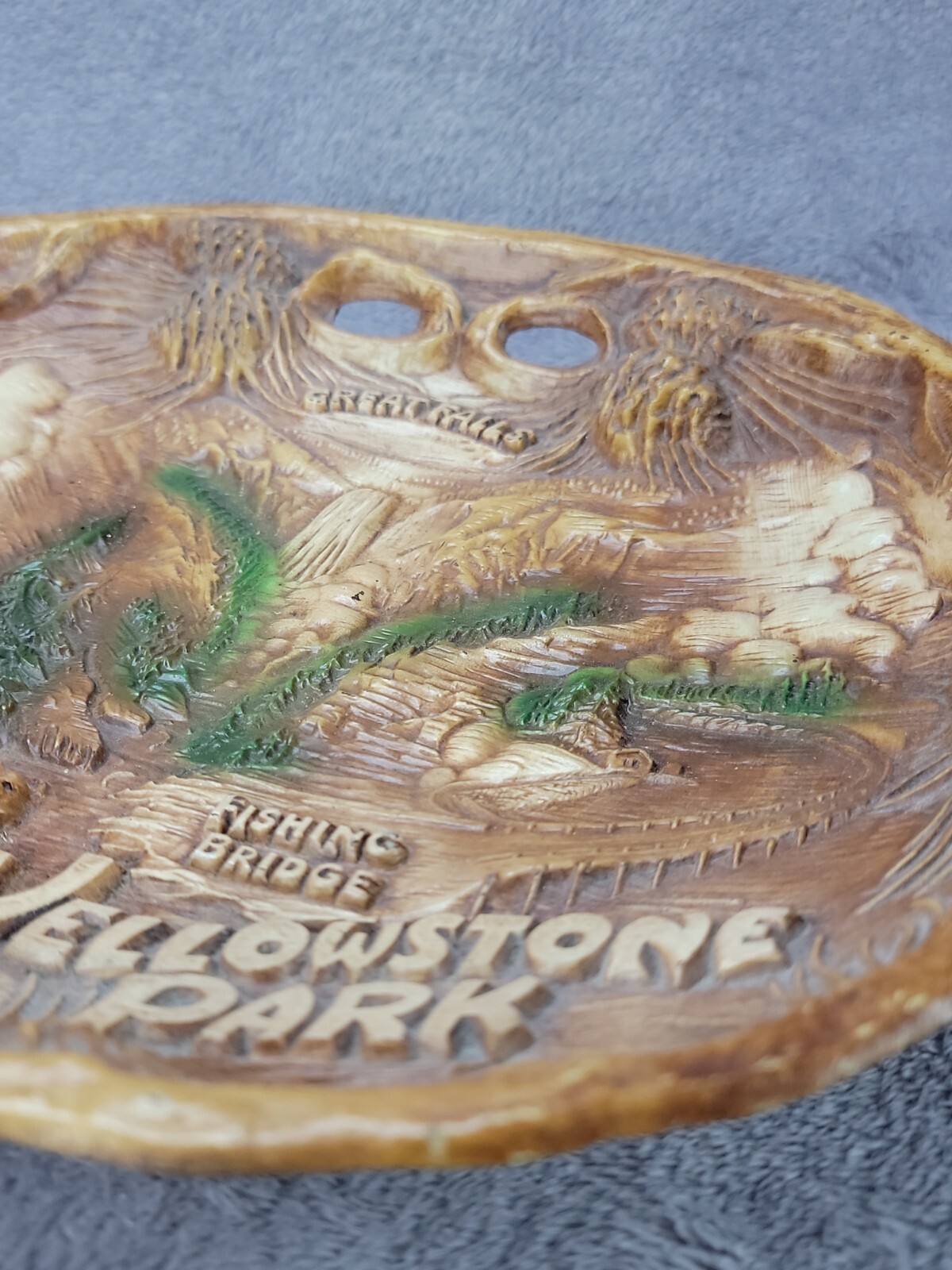Vintage YELLOWSTONE National Park 3D Faux Wood Wall Hanging Souvenir Bowl TACO