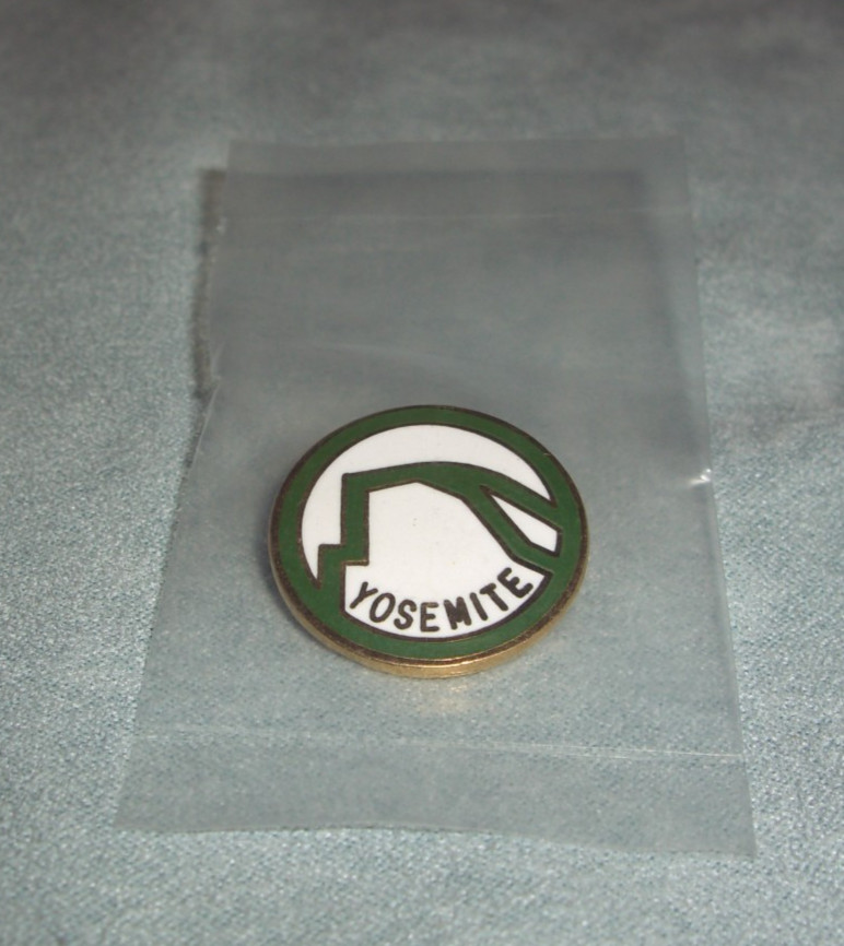 YOSEMITE National Park HALF DOME Hat Lapel Pin Collectible NEW