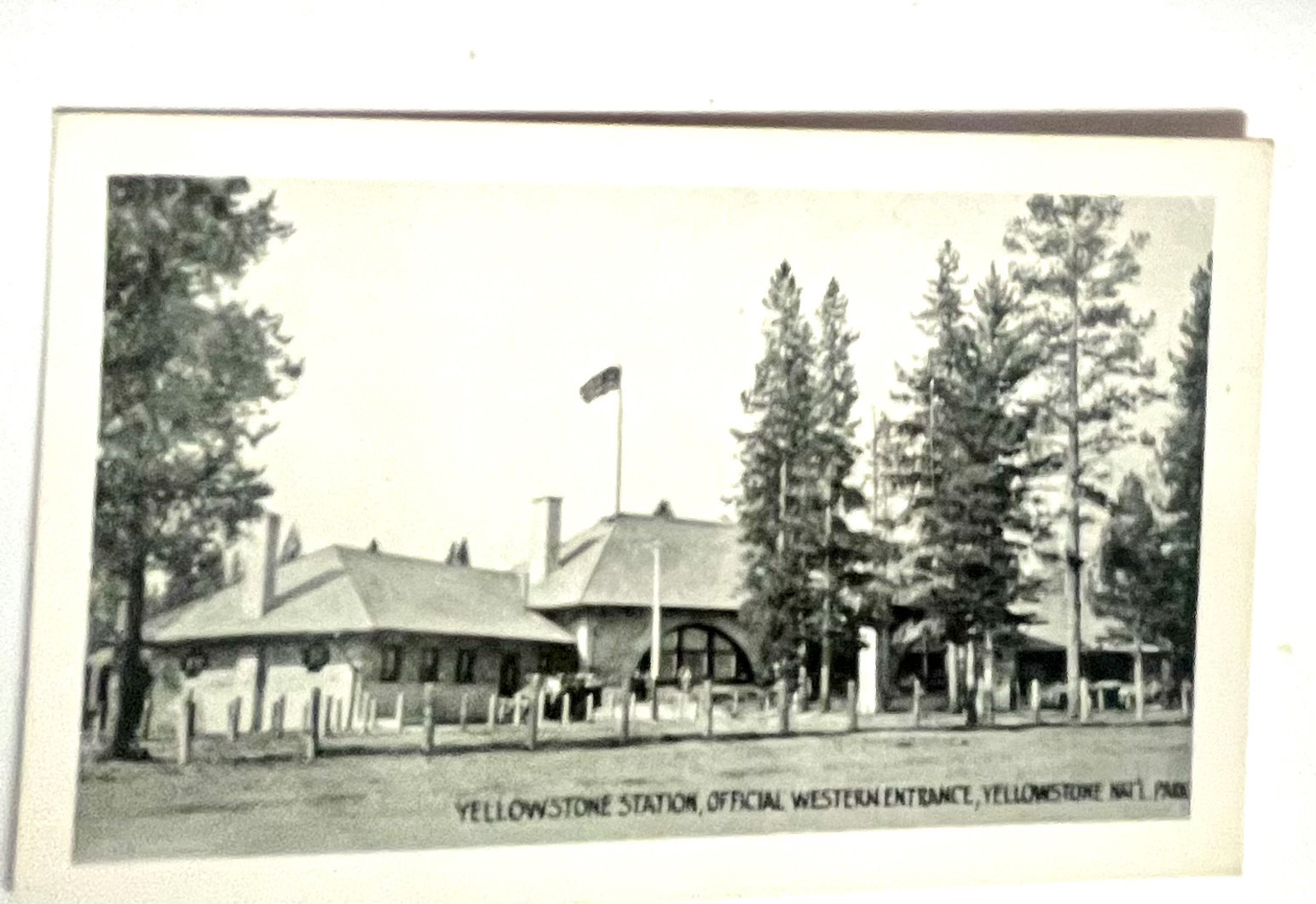 1923 Bardell Fototone Miniatures 20 Views Yellowstone National Park Photo Set-VG