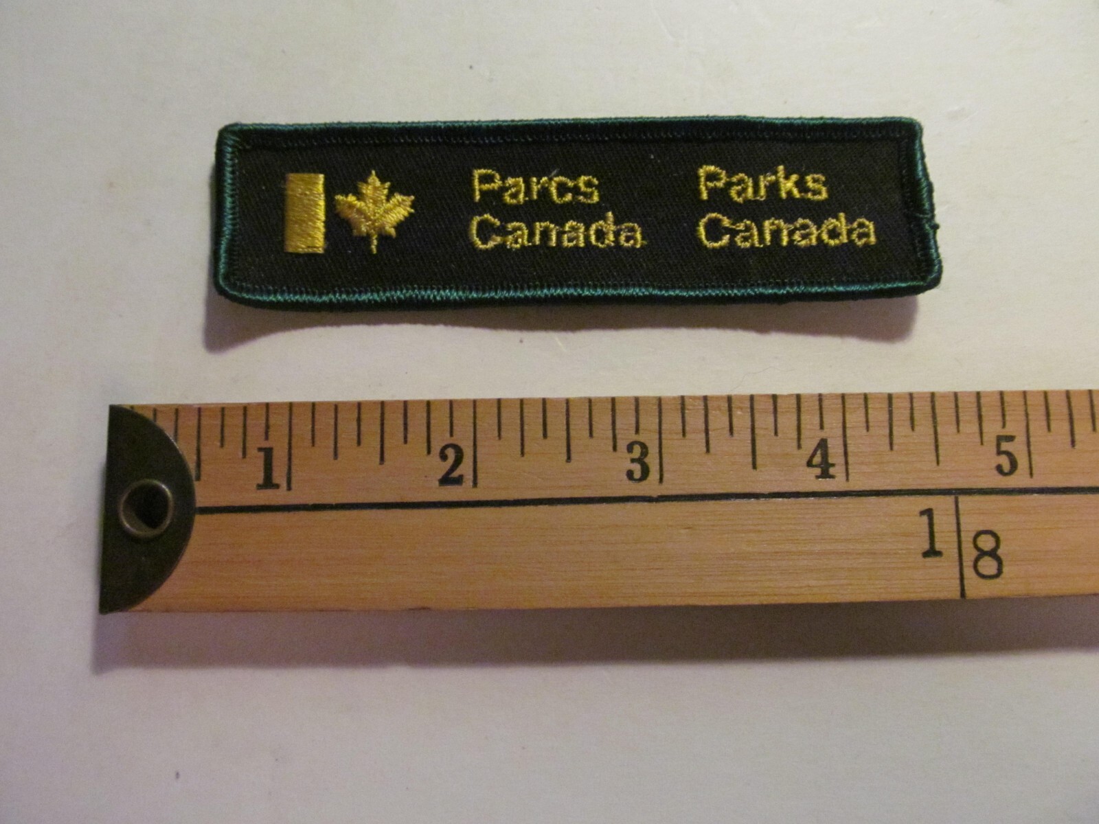 1 VINTAGE NATIONAL PARKS CANADA RANGER CONSERVATION WILDLIFE PATCH CREST