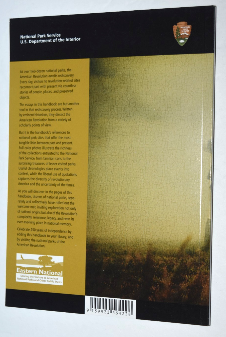 OFFICIAL NPS HANDBOOK “The American Revolution,” Soft Cover Book, 128 Pages, N