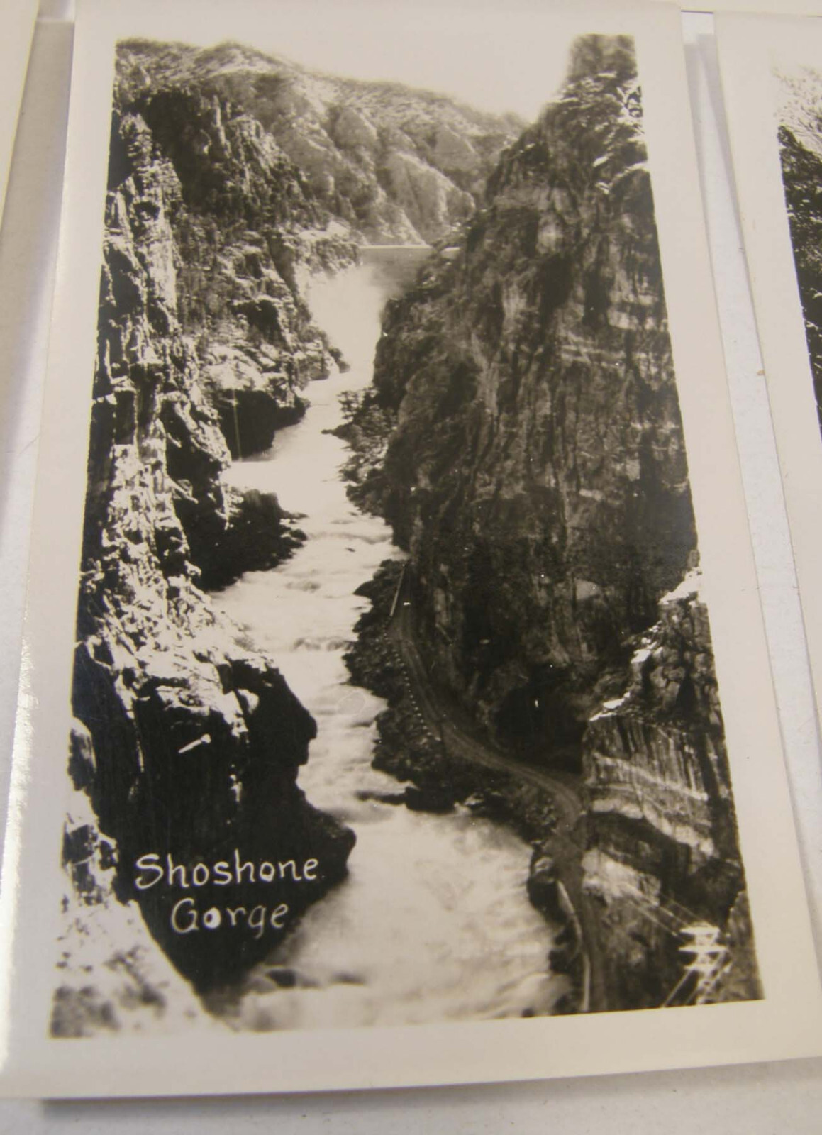 SET 12 VINTAGE PHOTOS CODY WYOMING BUFFALO BILL RESERVOIR & MUSEUM YELLOWSTONE