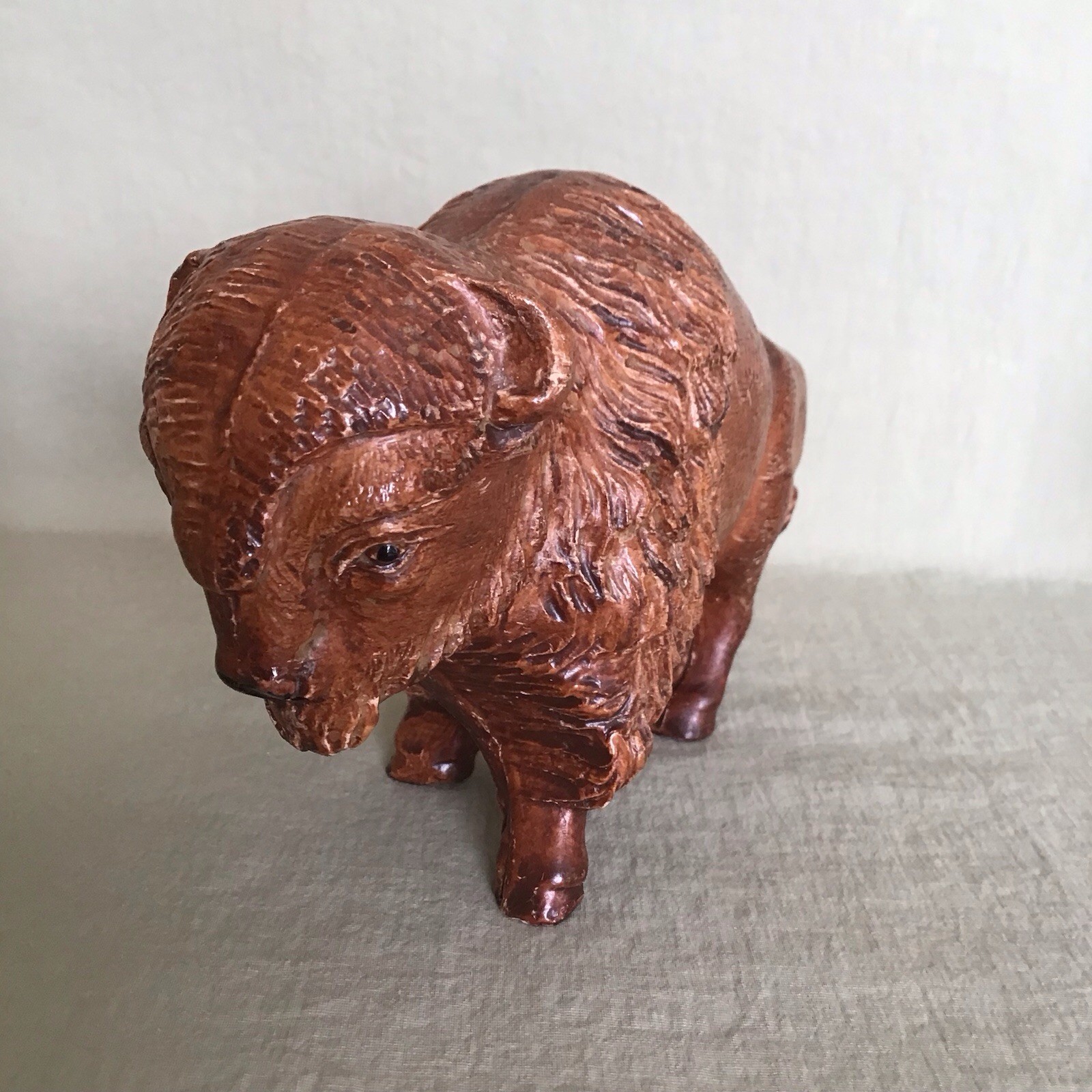 TWO VINTAGE 1950’s YELLOWSTONE NATL PARK RESIN FIGURES BUFFALO & GRIZZLY BEAR