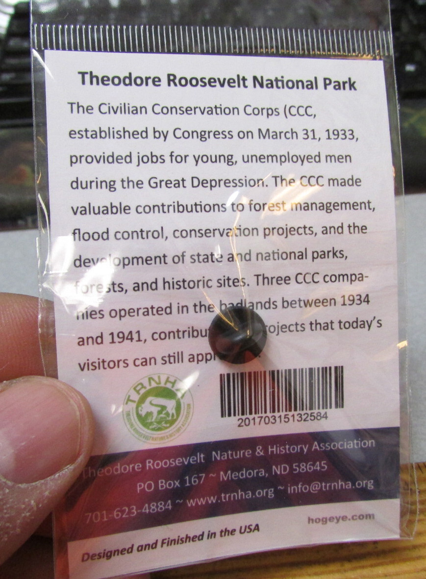 Teddy Roosevelt National Park – ND, collector Lapel Pin, Colorful badlands