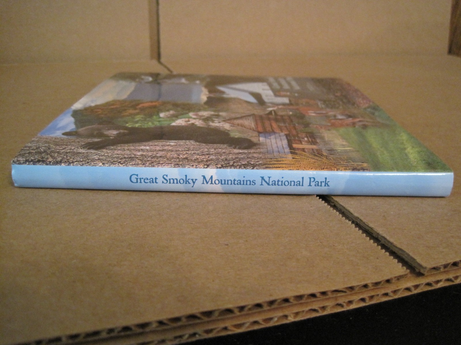 2018 GREAT SMOKY MOUNTAINS NATIONAL PARK BOOK