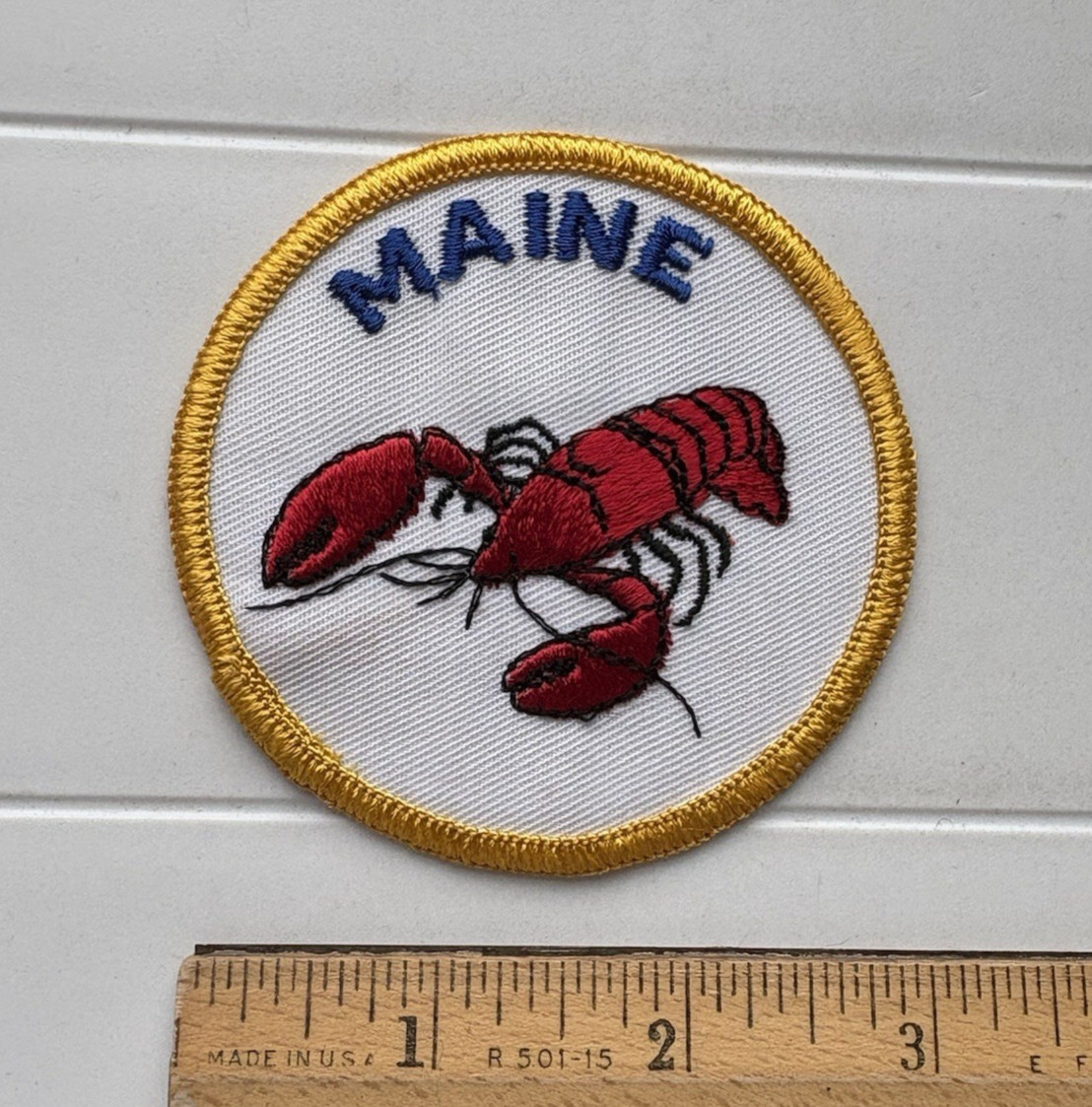 Maine Red Lobster Round White Yellow Border Embroidered Sew-on Patch Badge