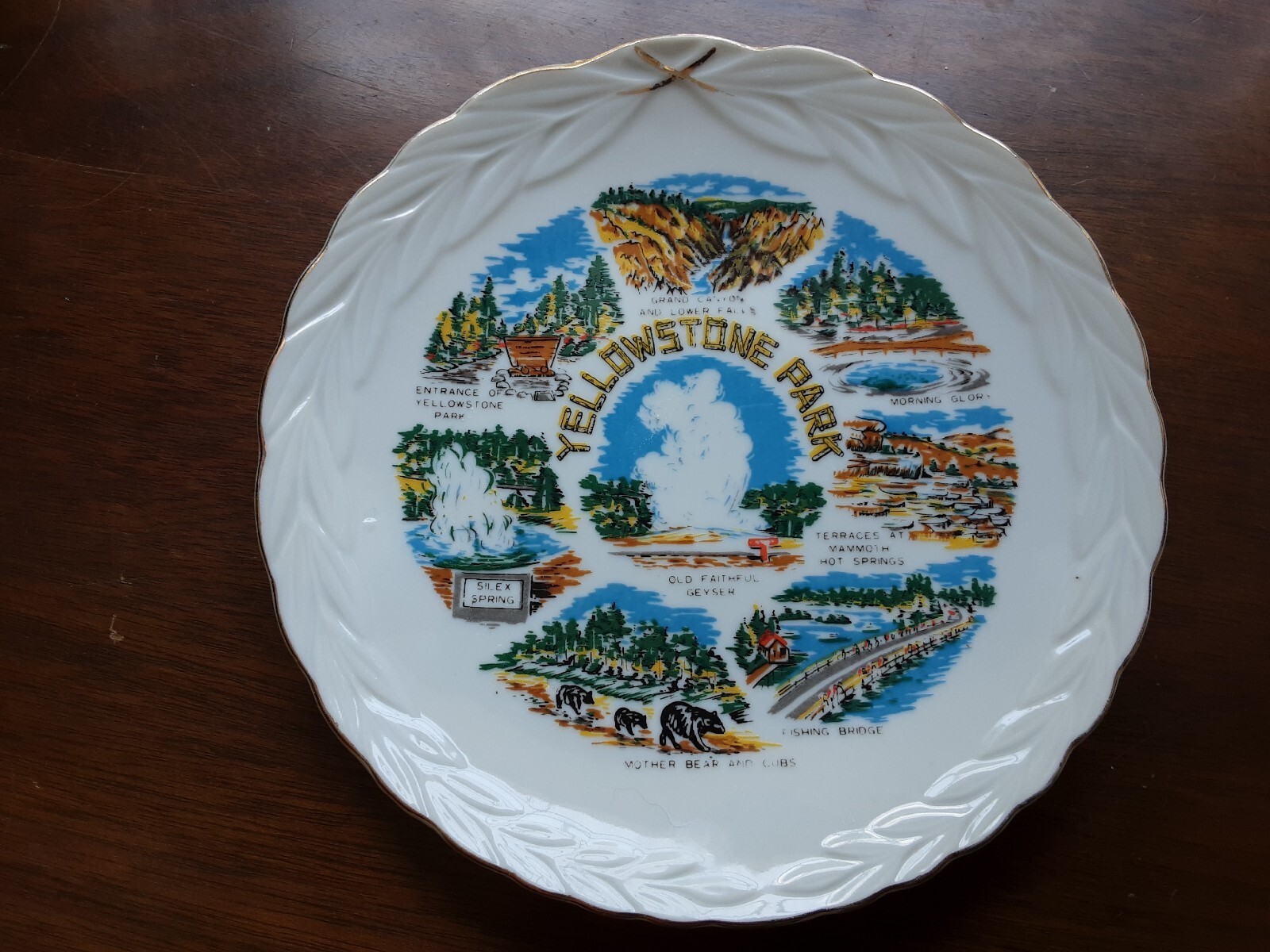 Vintage Painted Yellowstone Park Souvenir Collectors Plate Japan