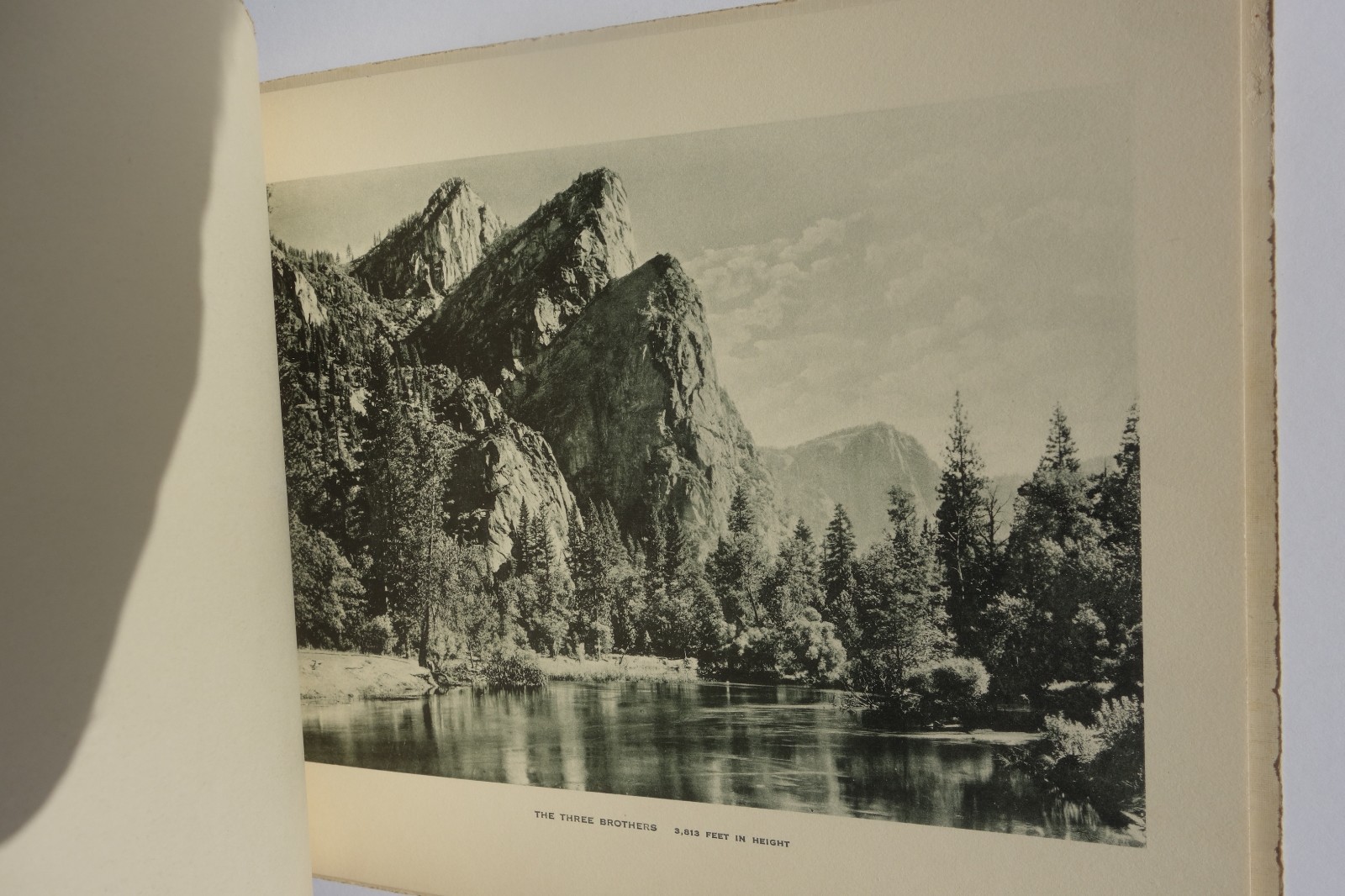 Vintage “Yosemite National Park” Souvenir Booklet Photo-Gravures c. 1910s-1920s