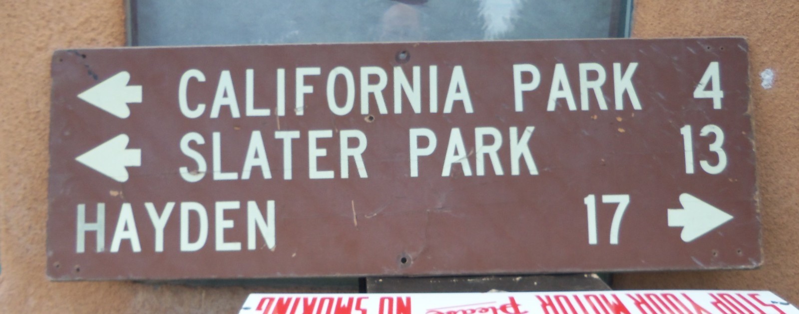 Old Retired Forest Rocky Mnts Wood Sign Colorado Hayden Slater California Park