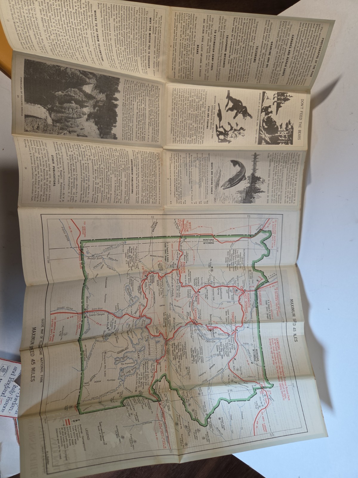 1940 Motorists Guide to Yellowstone National Park w Large Map