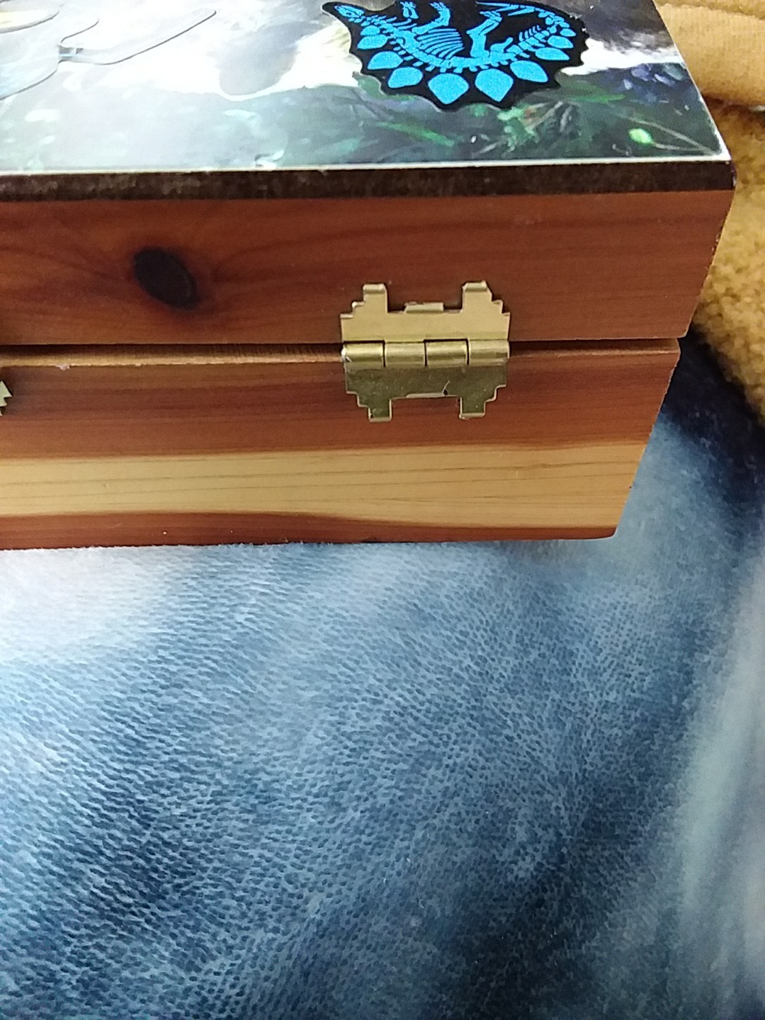 Yellowstone National Park Wooden Trinket Box Has Stickers On It Hinges Are Loose