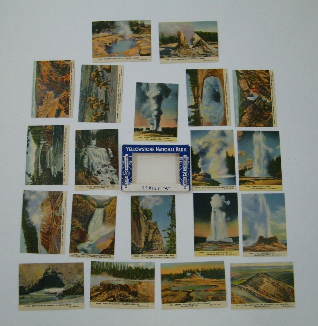YELLOWSTONE NATIONAL PARK 20 MINIATURE POSTCARDS 3 1/2″ X 2 1/2″ BY HAYNES