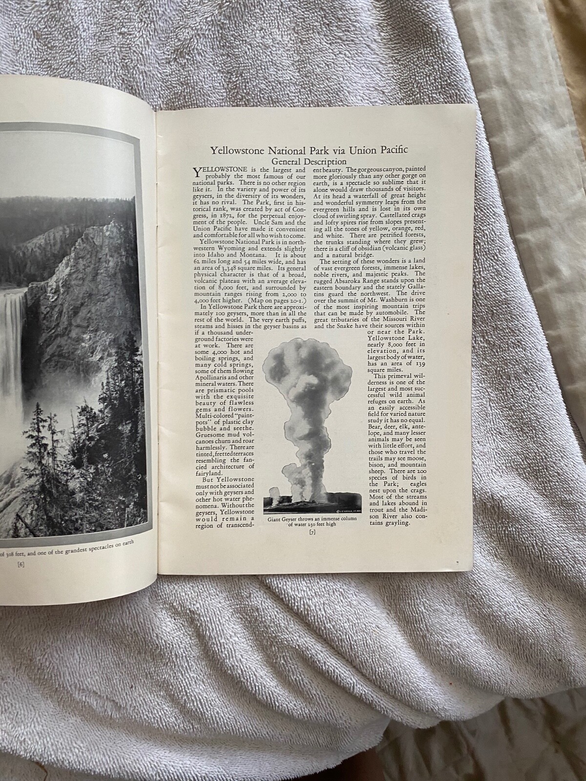 1928 Yellowstone National Park Tour Booklet Union Pacific Railroad