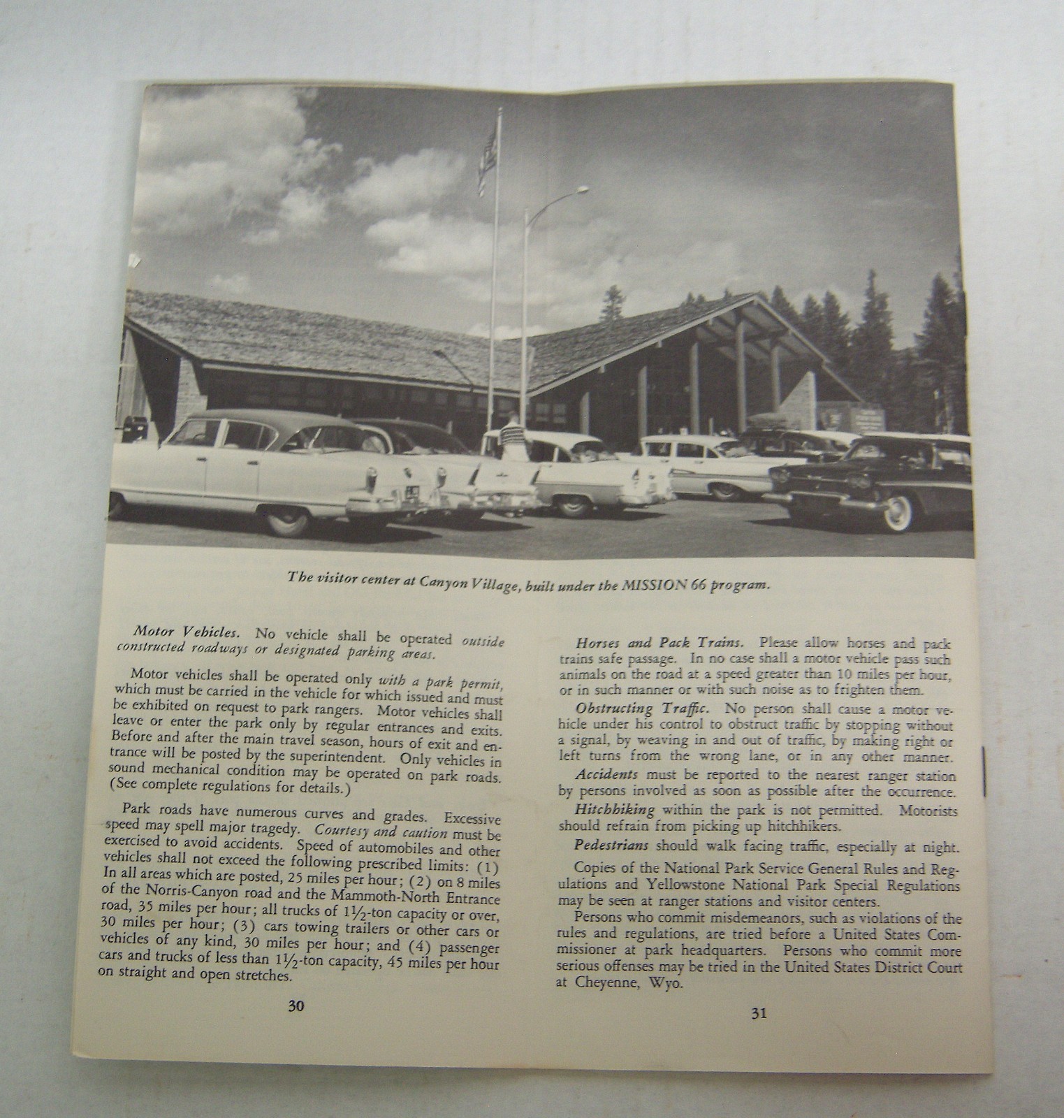 Rare 1957 Yellowstone National Park Road Map Guide Booklet Brochure 32 pgs 9×4″
