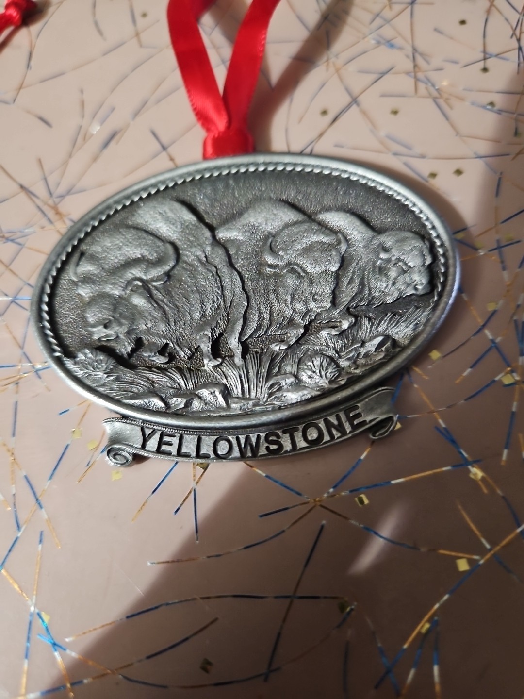 Yellowstone Natl Park Pewter Ornaments – BISON /BEAR/MOOSE Doublesided