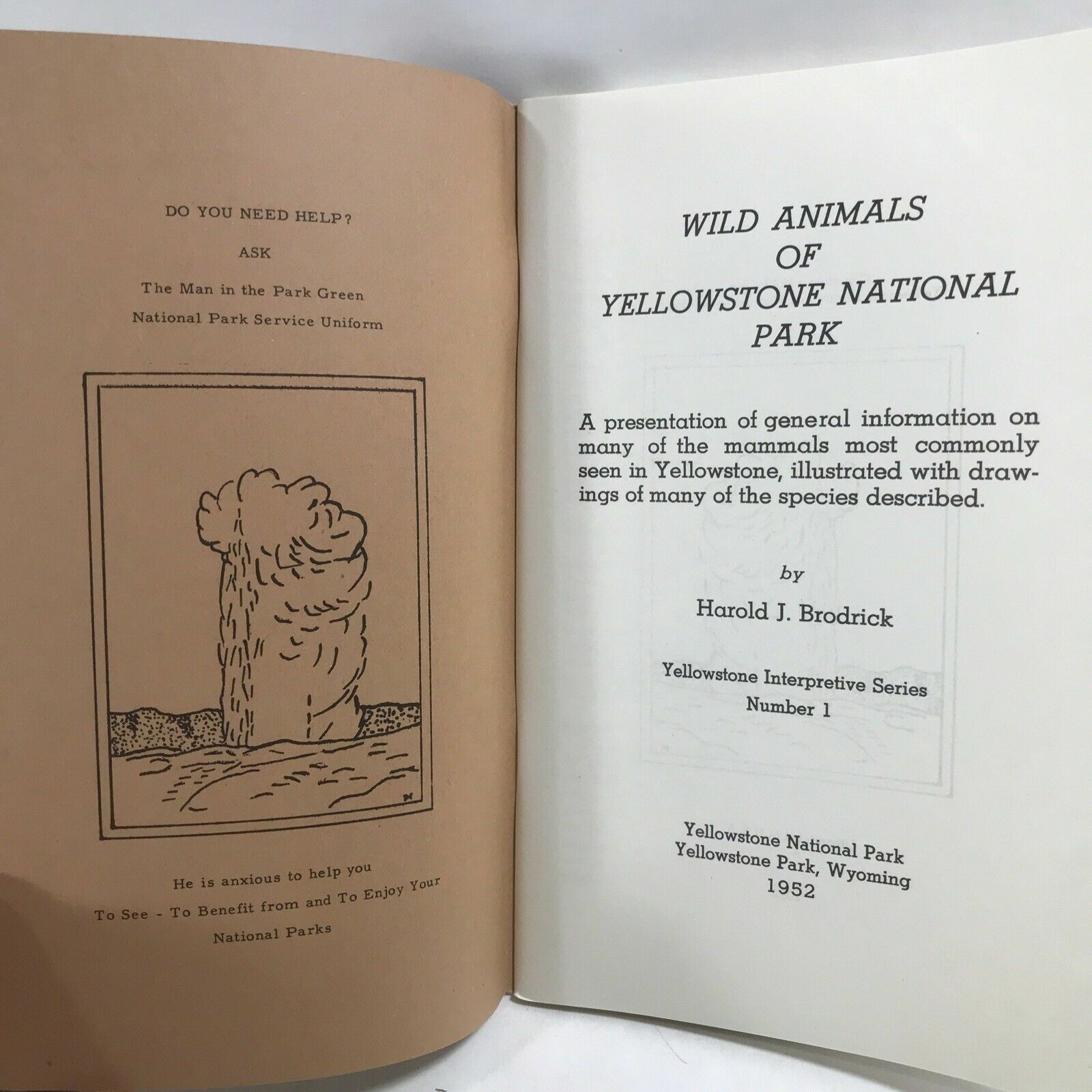 1952 WILD ANIMALS OF YELLOWSTONE NATIONAL PARK by Harold J. Brodrick Booklet