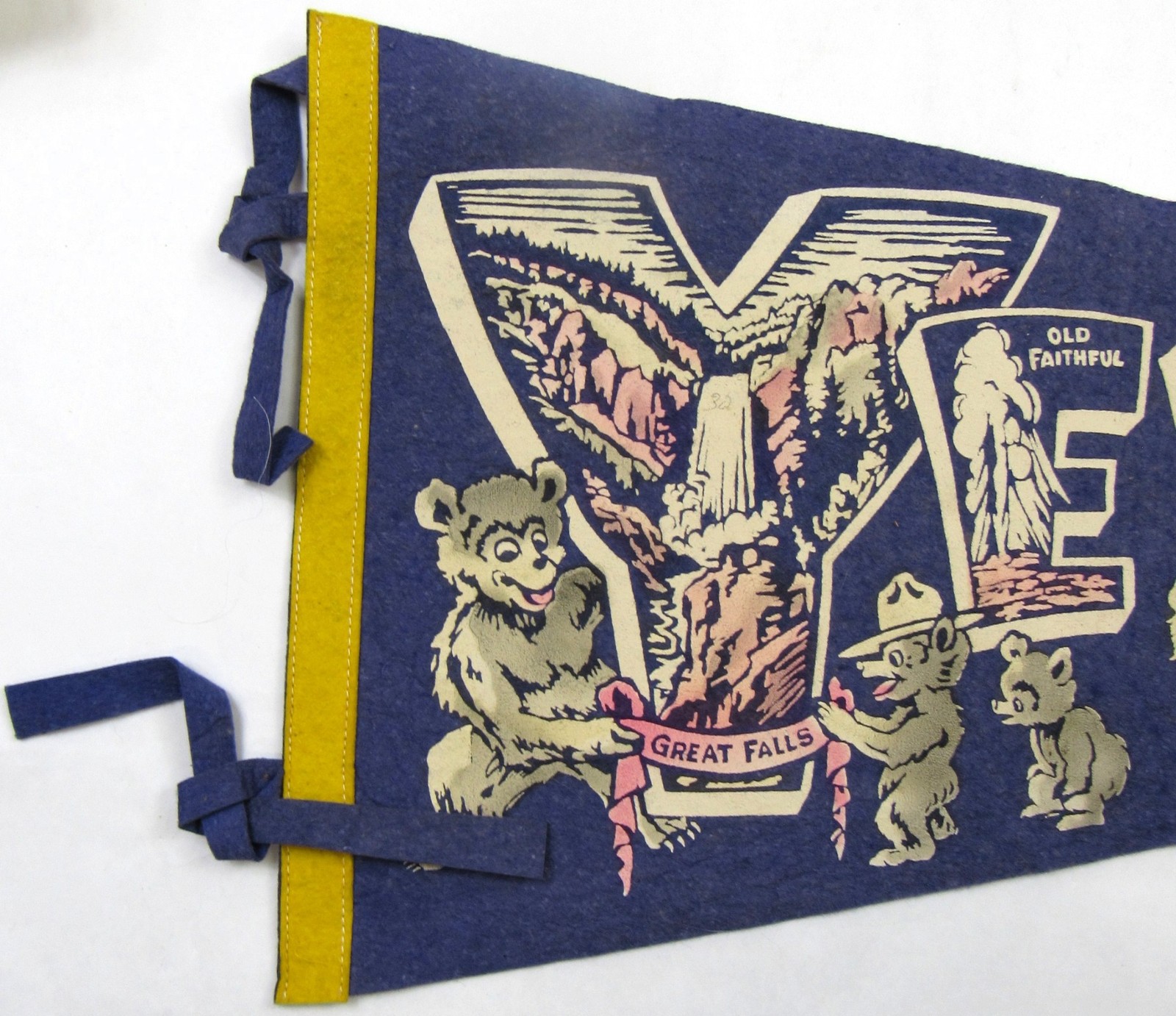 c1950 Yellowstone Park Felt Pennant Visitor Bears Great Falls Old Faithful NPS