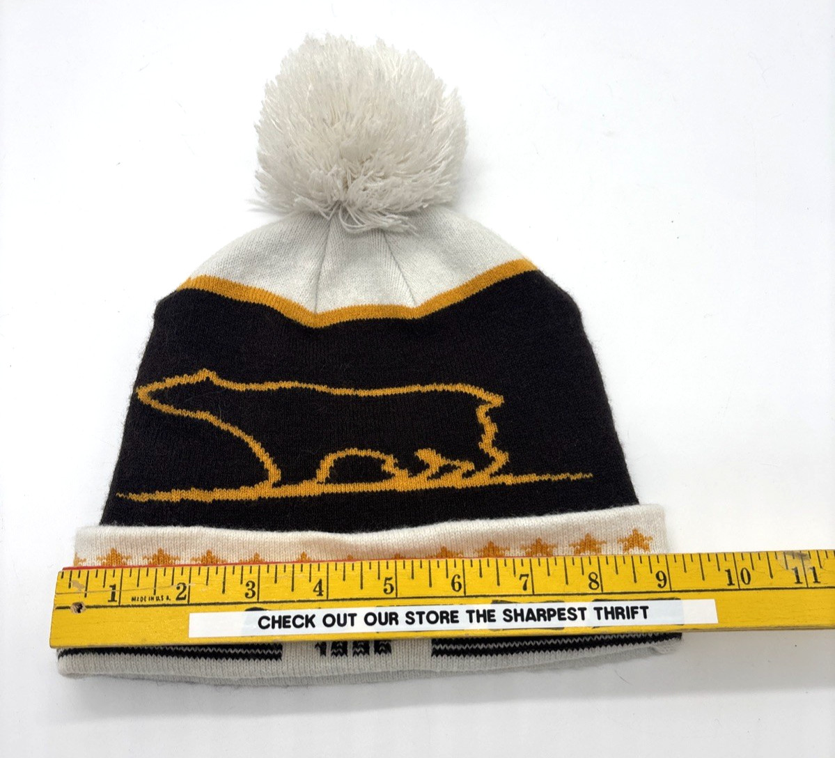 National Park Yellowstone Bear Cuffed Knit Beanie Hat with Pom BRAND NWOT Brown