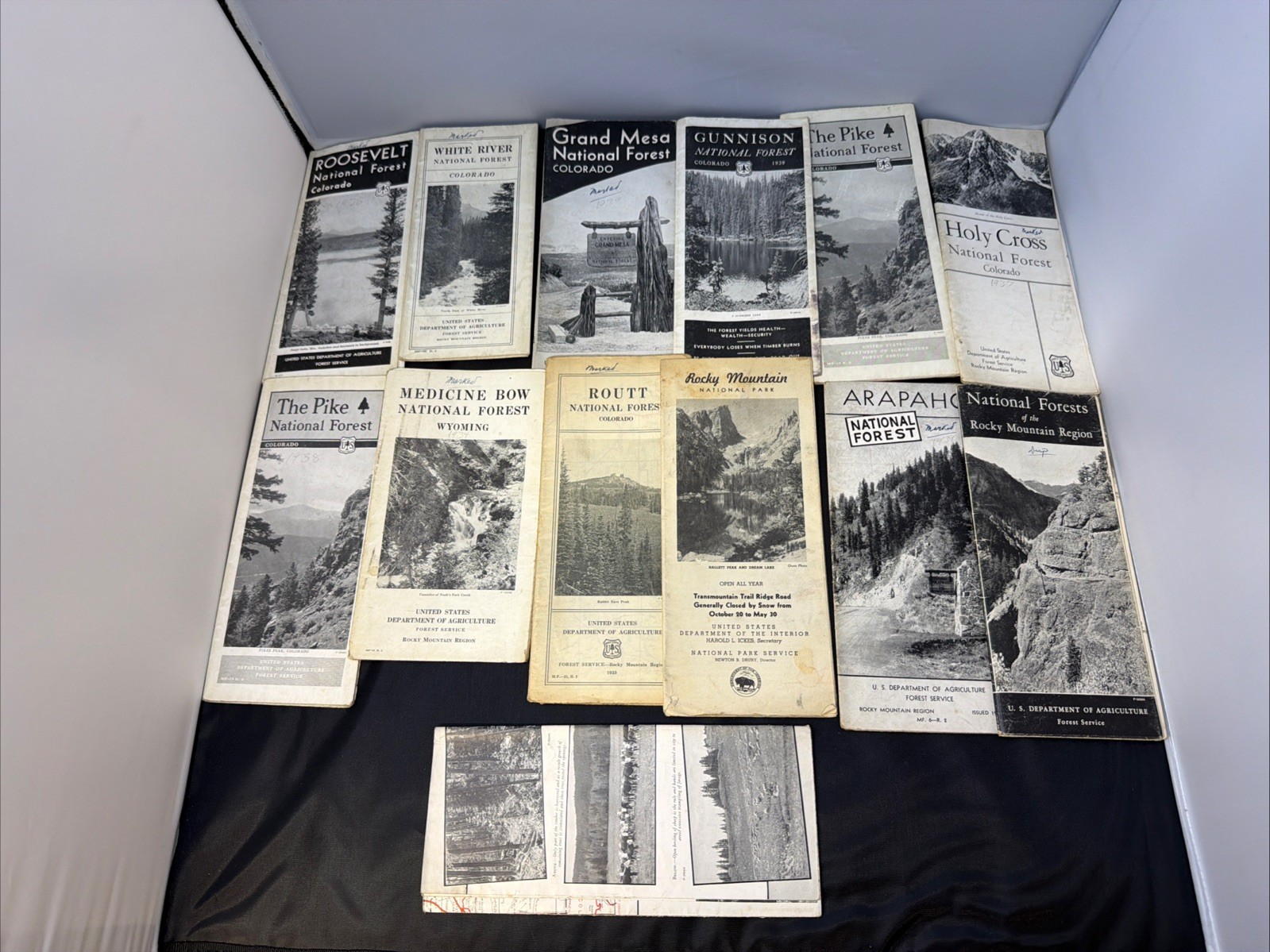Lot Of 13 Vintage 1930s National Park Brochures And Maps