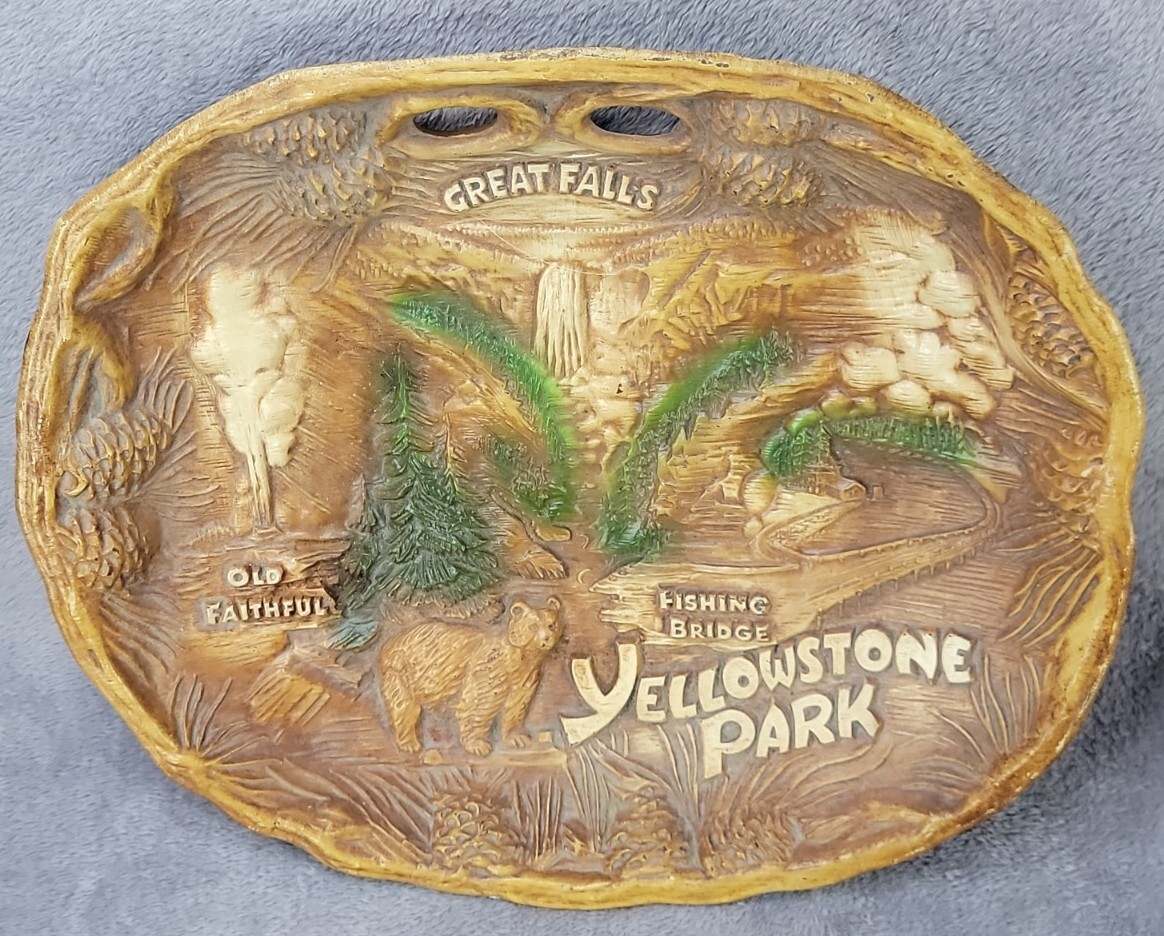 Vintage YELLOWSTONE National Park 3D Faux Wood Wall Hanging Souvenir Bowl TACO