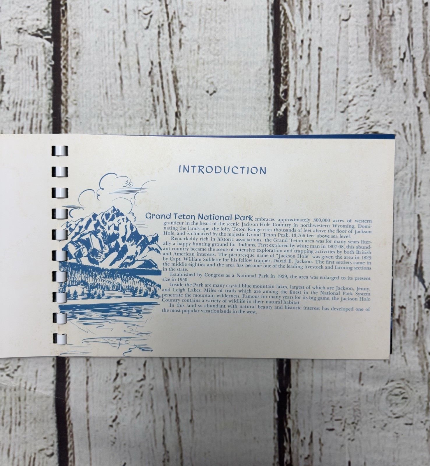VTG Grand Teton National Park And Jackson Hole Country In Natural Color Book