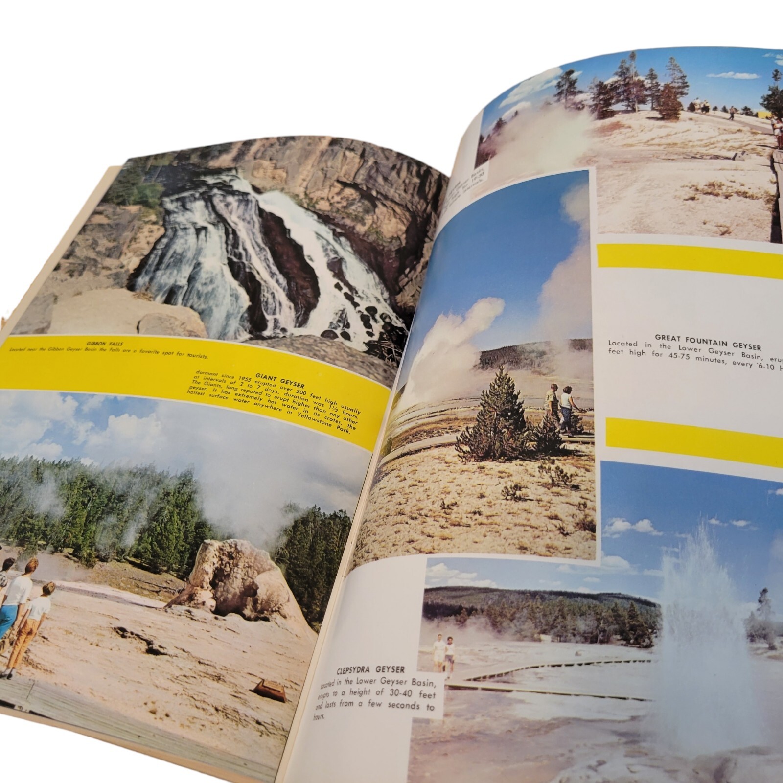 Vtg 60’s Yellowstone National Park Souvenir Photo Book Plastichrome Wyoming Mtns