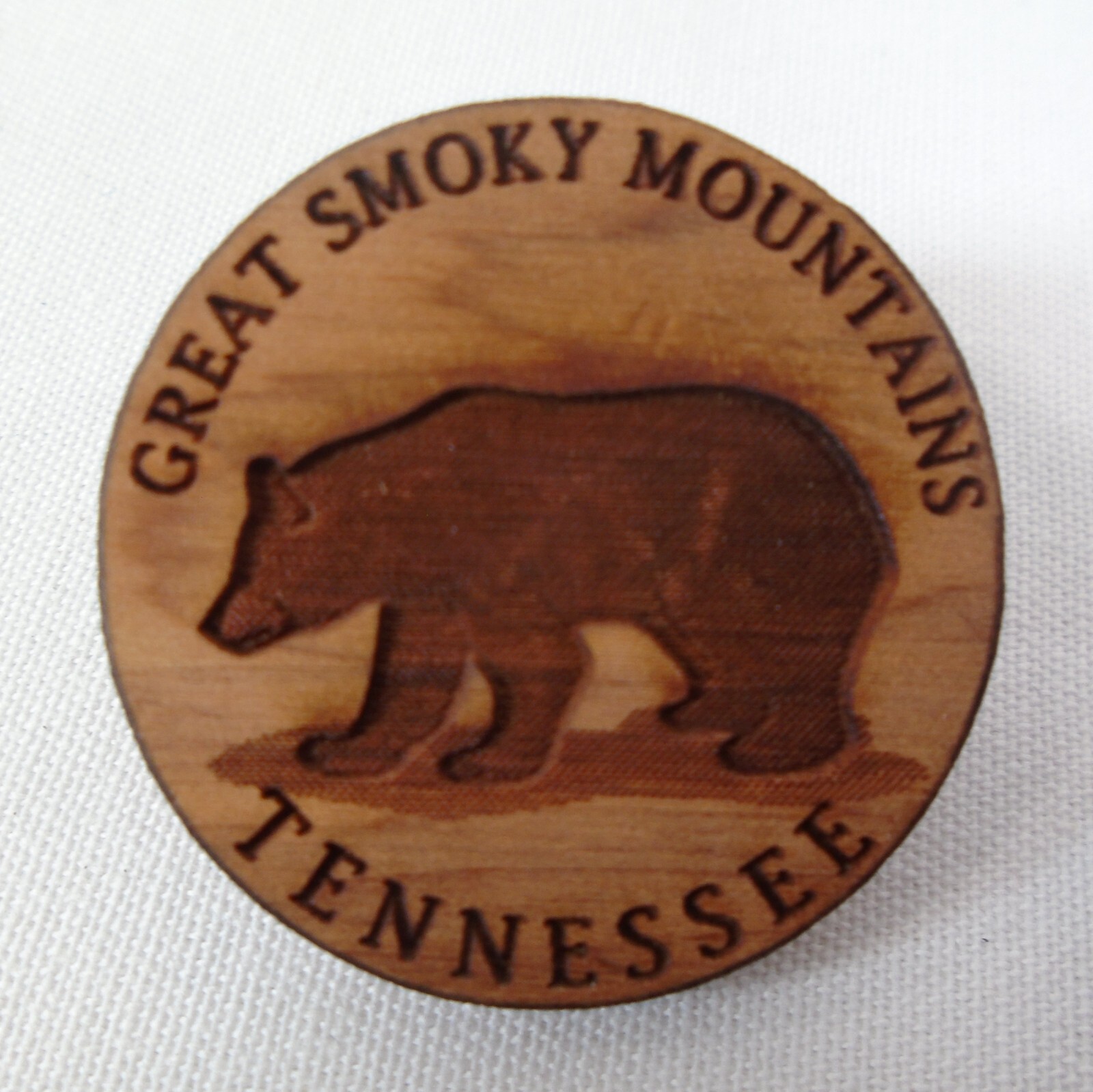 Great Smoky Mountains Bear Red Cedar Wood Round Lapel Pin National Park