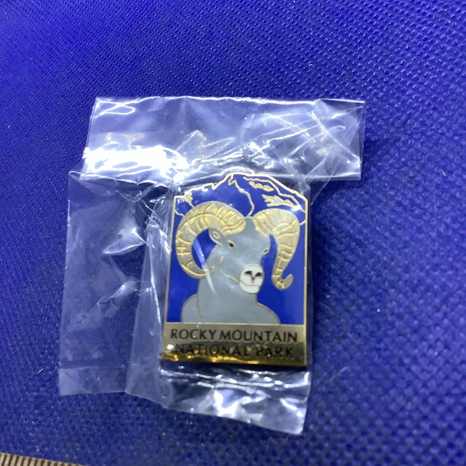 Rocky Mountain National Park Metal Lapel Pin Tie Tack Bighorn Sheep .75″x1.25″