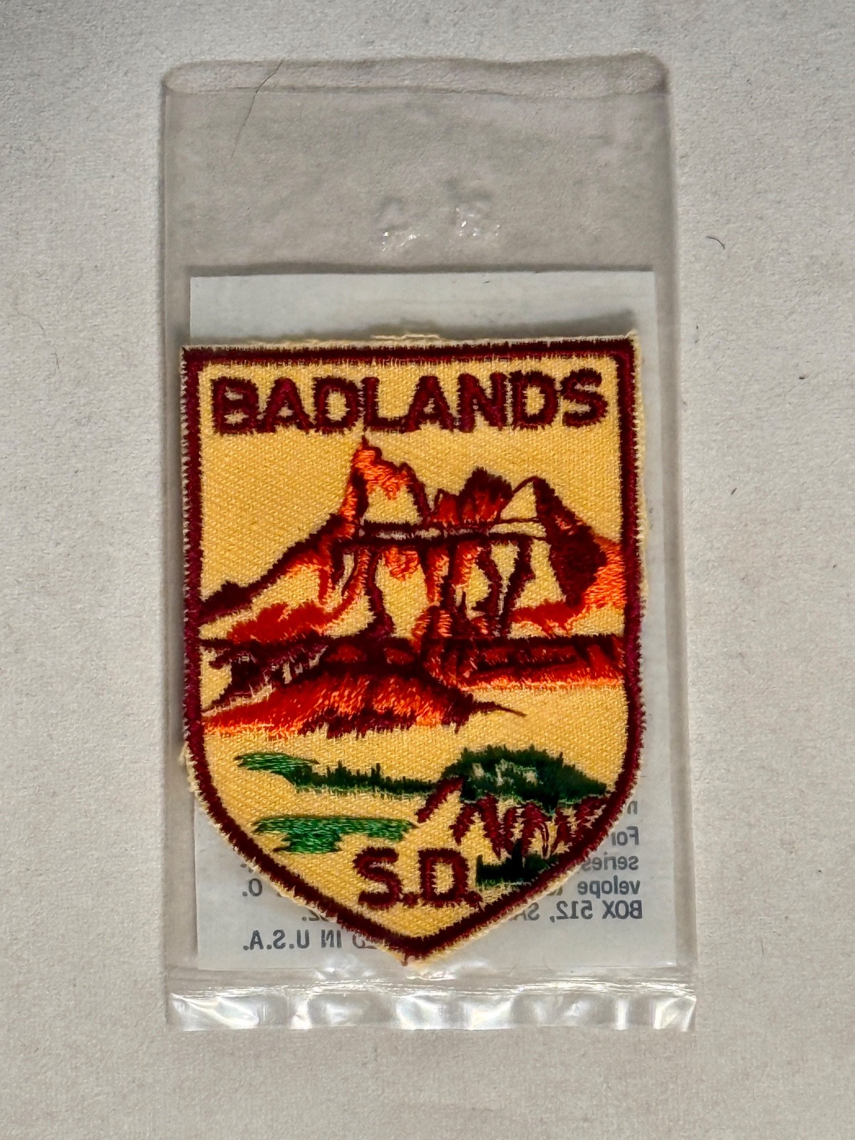 National Park set of 5 Patches Vintage New Mt. Rushmore, Yellowstone and others