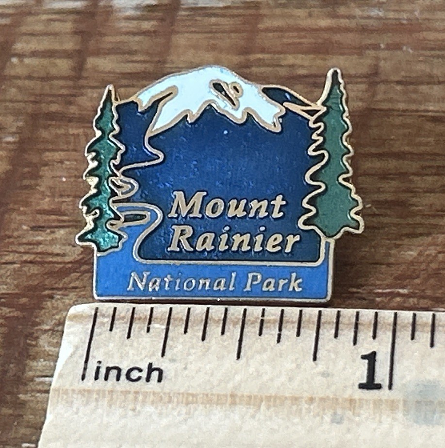 Mount Rainier National Park Lapel Pin Scenic Mountain Souvenir Enamel Mt Vintage