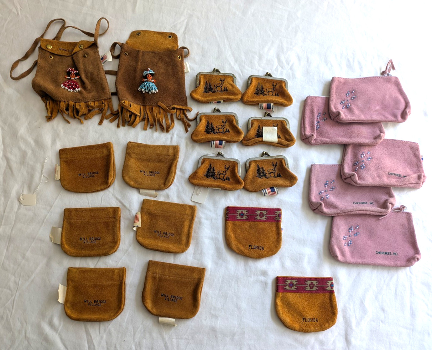 (21) Vintage Tawas Bay ++ Suede Leather Coin Purse Pouch Bloom Brothers USA