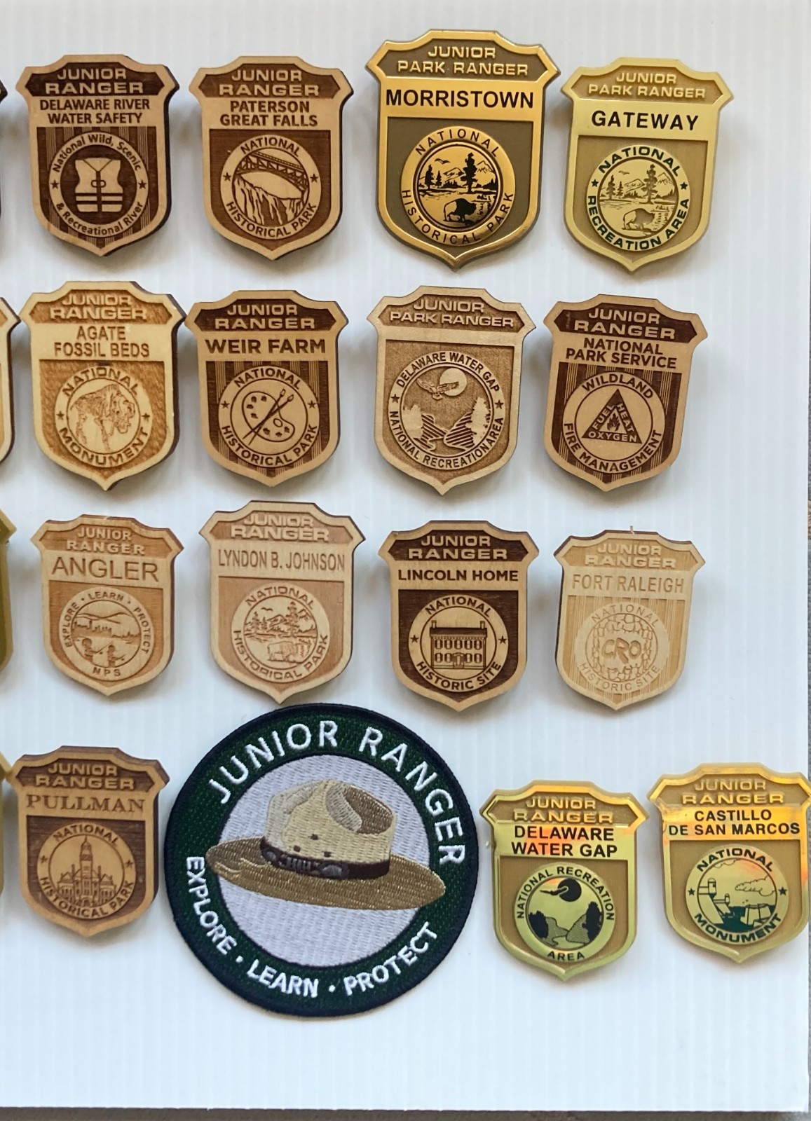 Lot of 60+ Junior Ranger Badges Buttons Wood Resin 32 DIFFERENT + Dupes Stickers